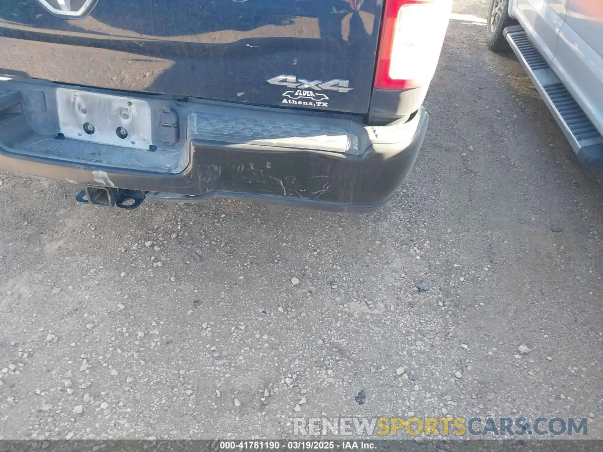 6 Photograph of a damaged car 3C6UR5CJ9NG370754 RAM 2500 2022