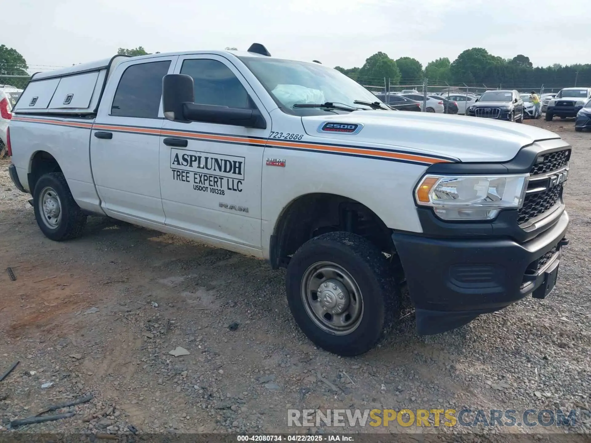 1 Photograph of a damaged car 3C6UR5CJXNG271926 RAM 2500 2022