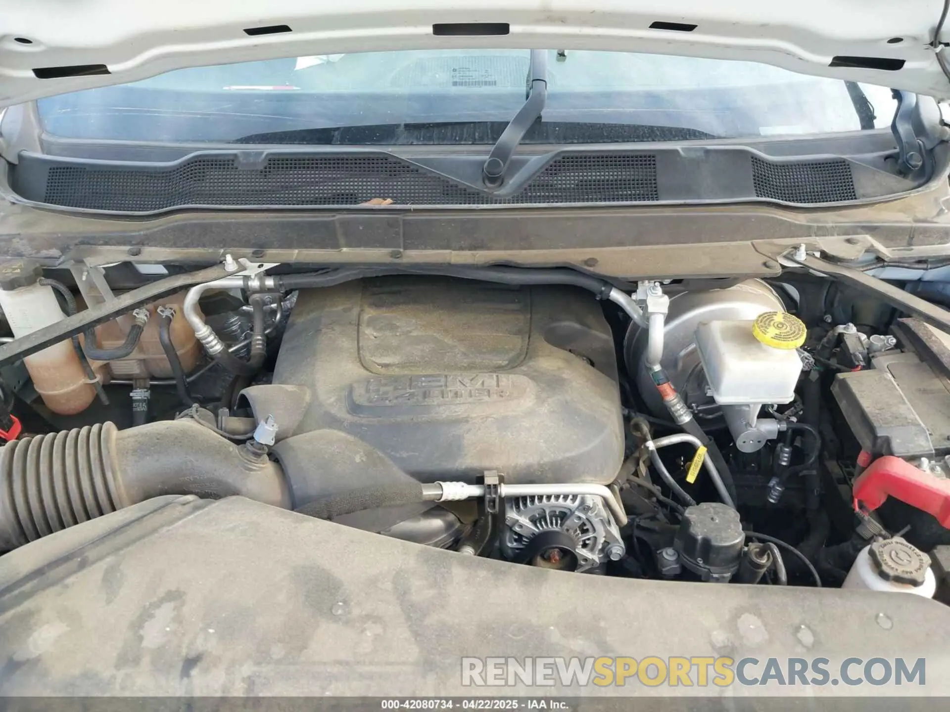 10 Photograph of a damaged car 3C6UR5CJXNG271926 RAM 2500 2022
