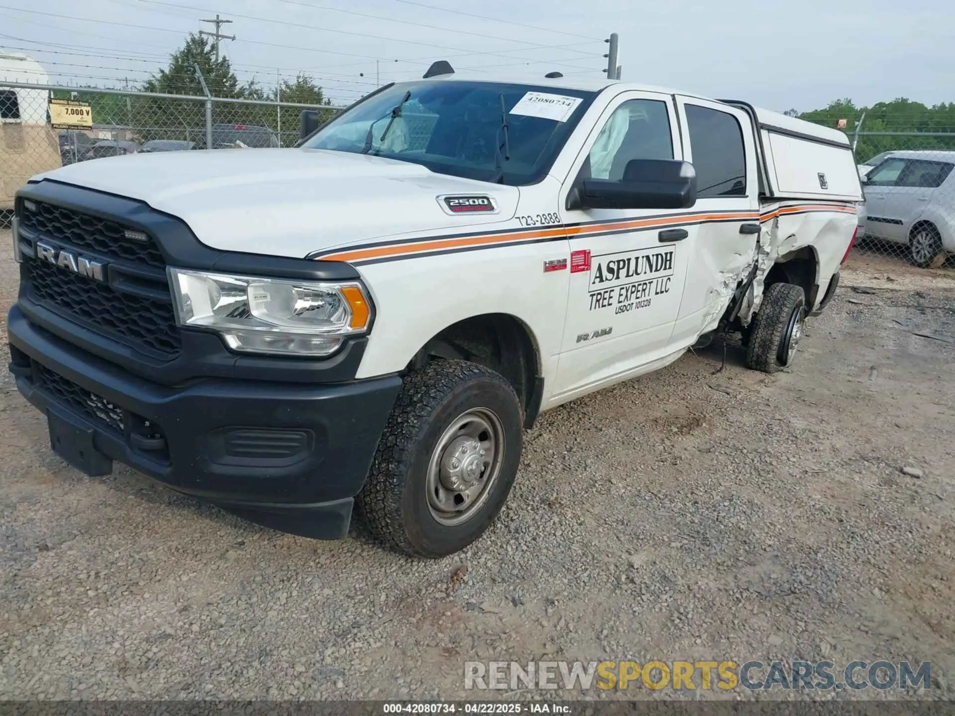 2 Photograph of a damaged car 3C6UR5CJXNG271926 RAM 2500 2022