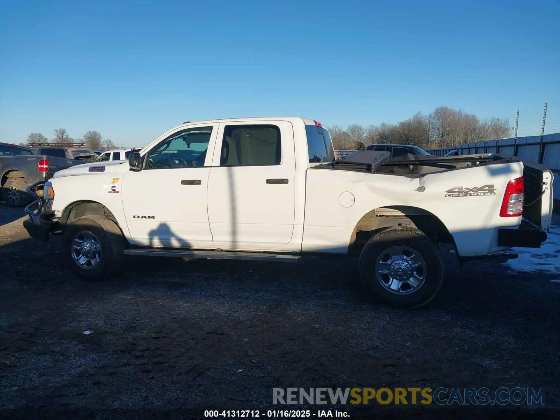 14 Фотография поврежденного автомобиля 3C6UR5CL2NG250666 RAM 2500 2022