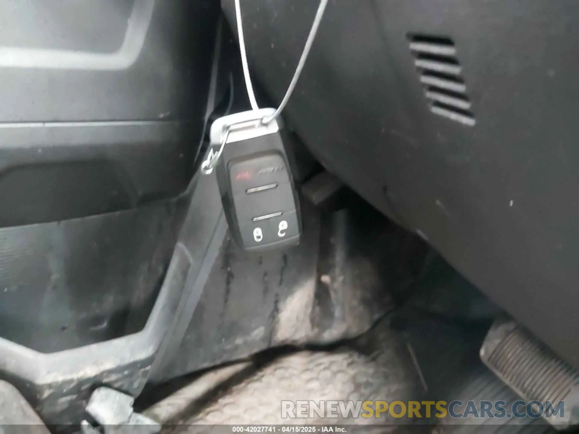 11 Photograph of a damaged car 3C6UR5CL3NG350789 RAM 2500 2022