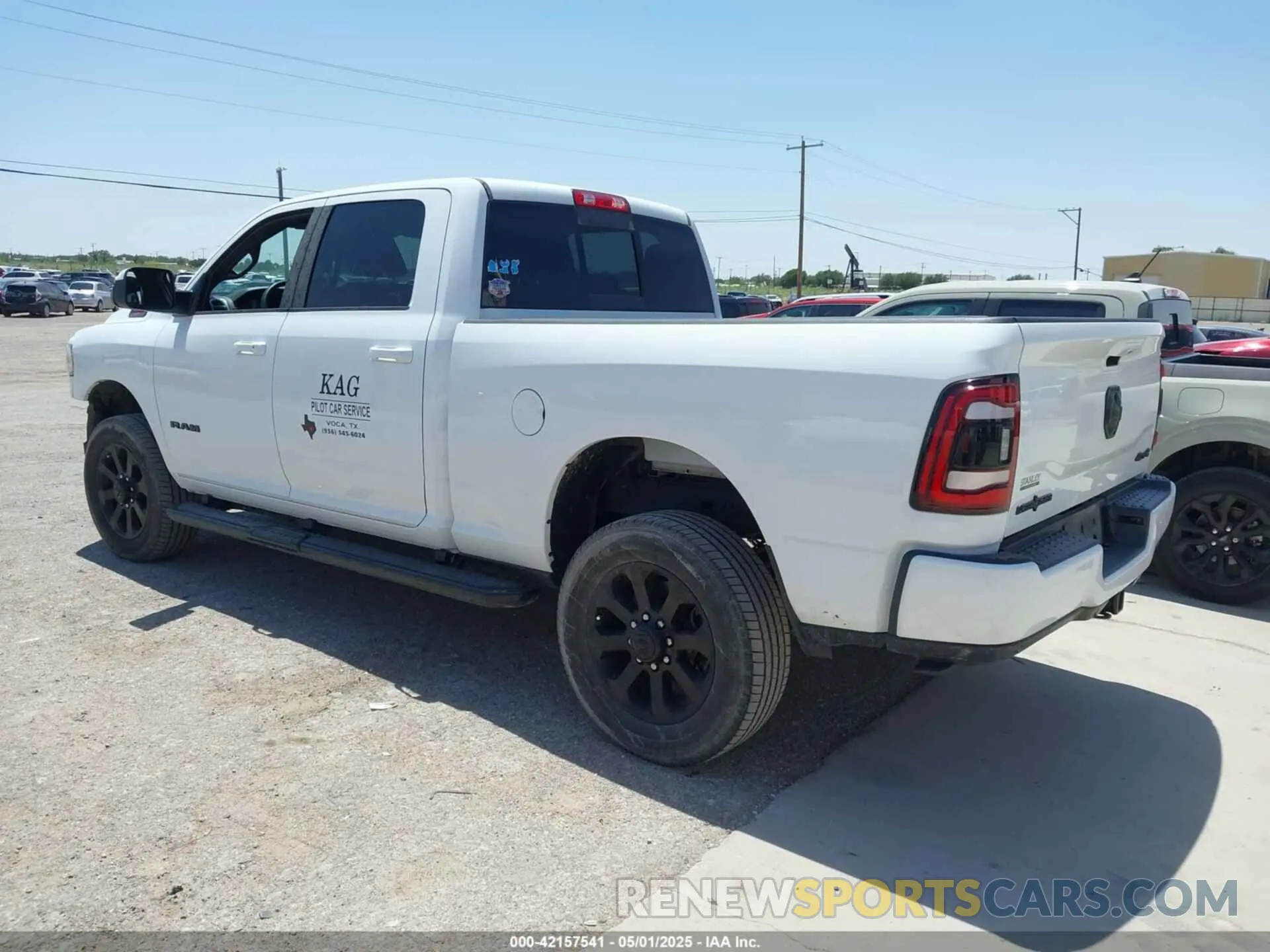 3 Photograph of a damaged car 3C6UR5DL2NG314588 RAM 2500 2022