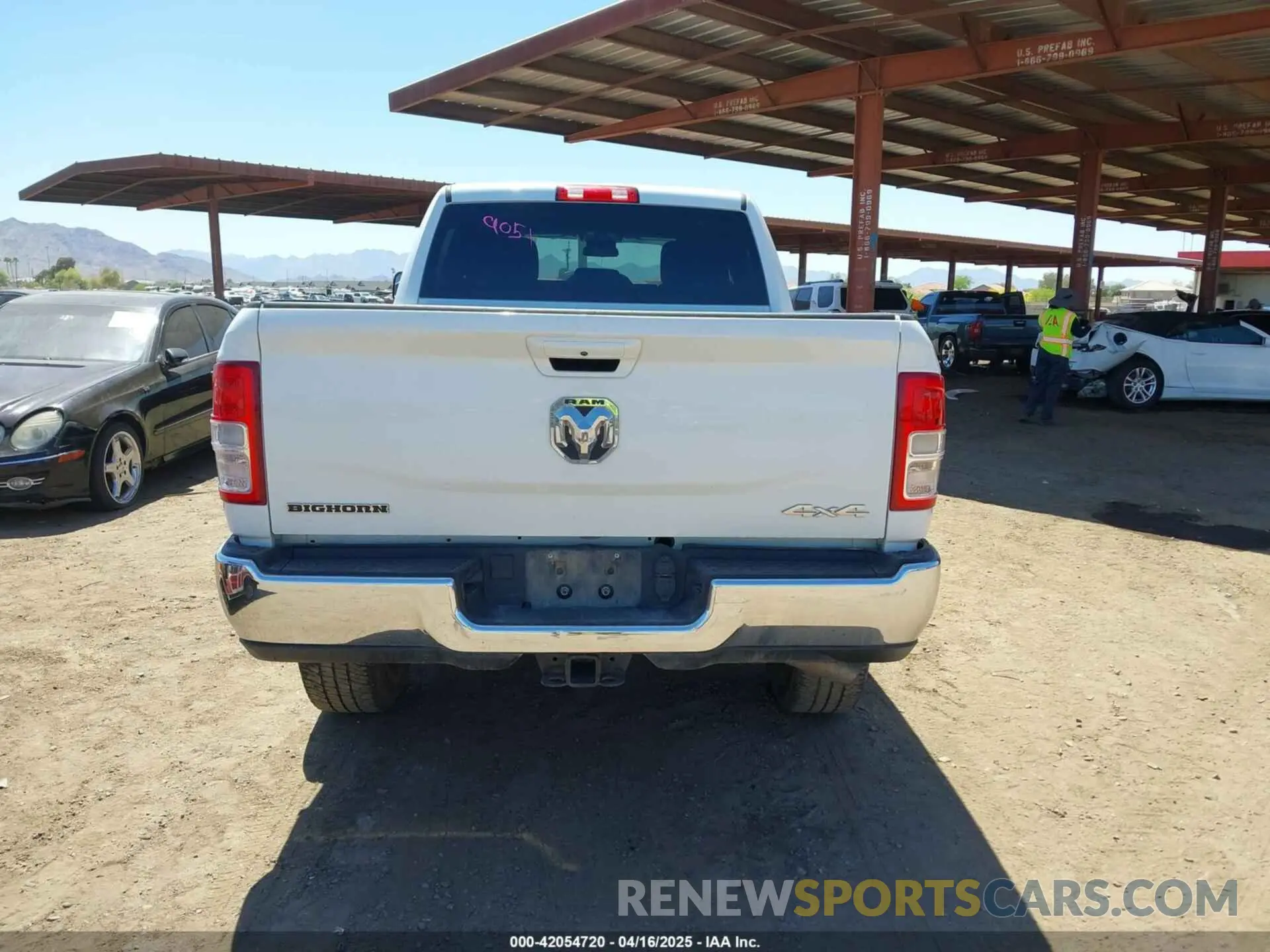 15 Photograph of a damaged car 3C6UR5DL3NG344991 RAM 2500 2022