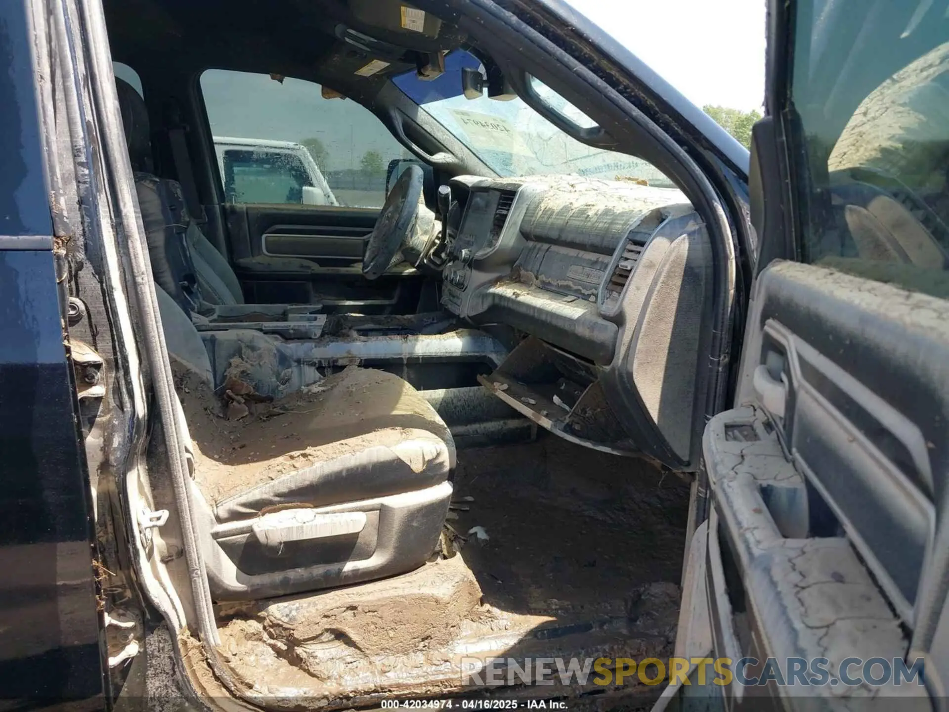 5 Фотография поврежденного автомобиля 3C6UR5DL7NG221484 RAM 2500 2022