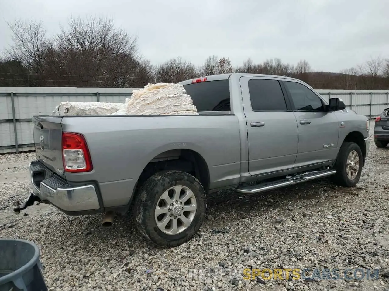 3 Фотография поврежденного автомобиля 3C6UR5DLXNG182339 RAM 2500 2022