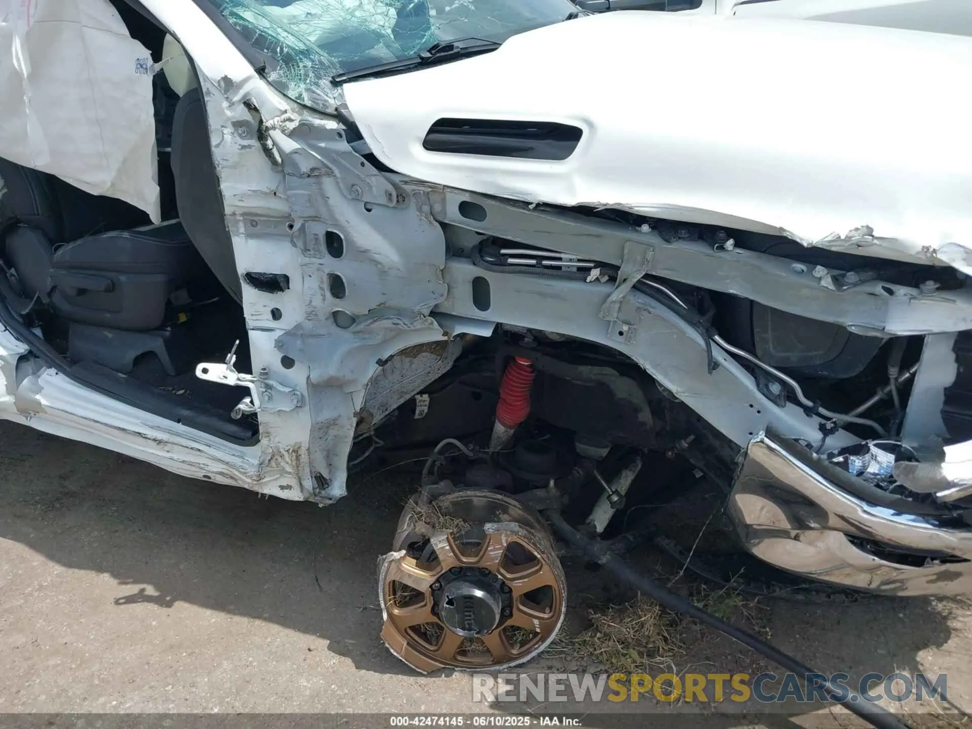 6 Photograph of a damaged car 3C6UR5DLXNG436311 RAM 2500 2022