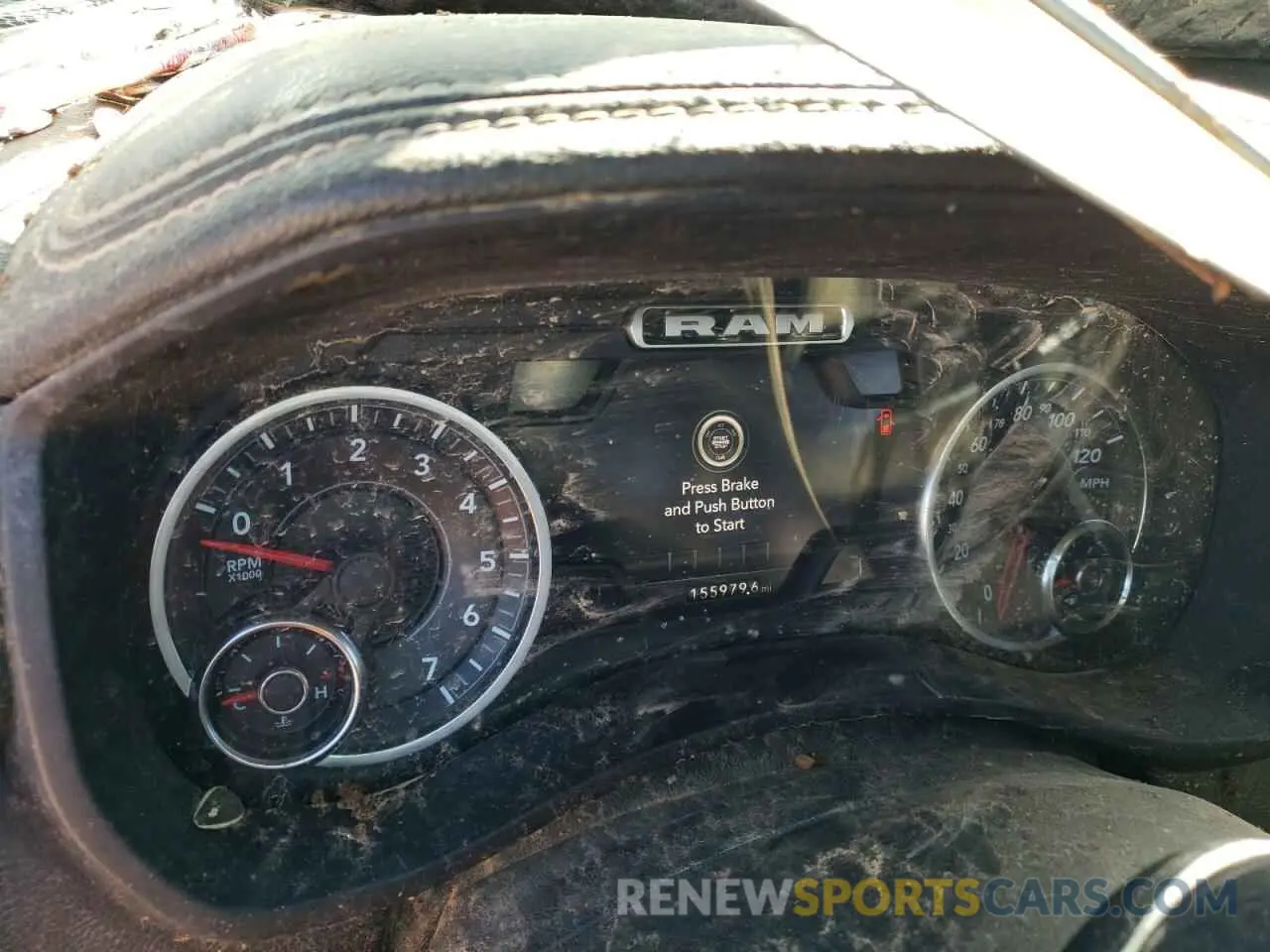 9 Photograph of a damaged car 3C6UR5FJ2NG144079 RAM 2500 2022