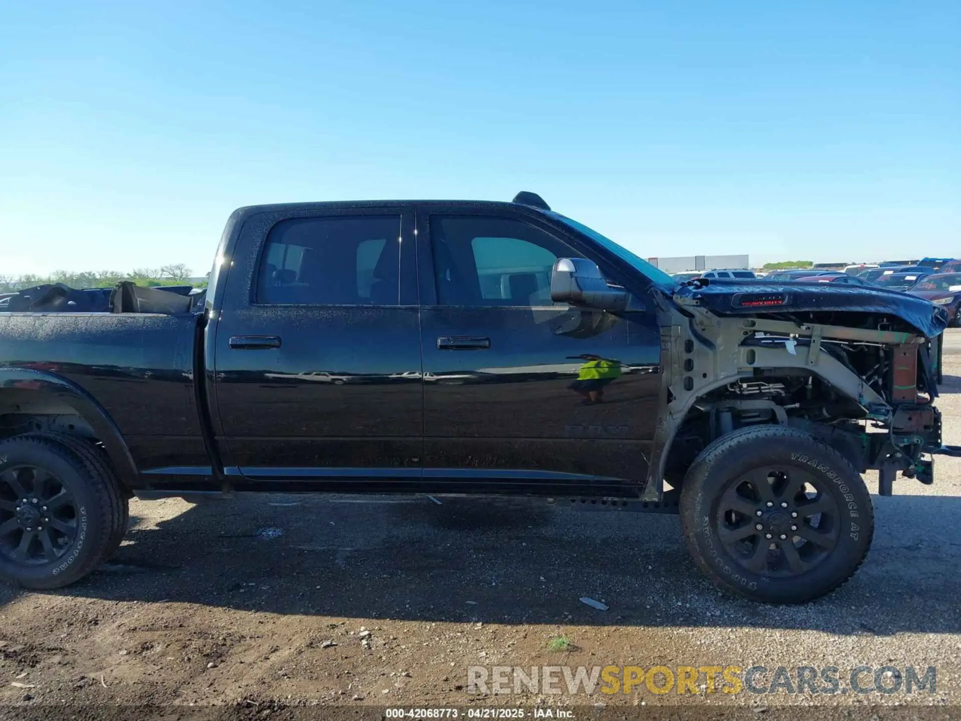 13 Photograph of a damaged car 3C6UR5FJ3NG131647 RAM 2500 2022