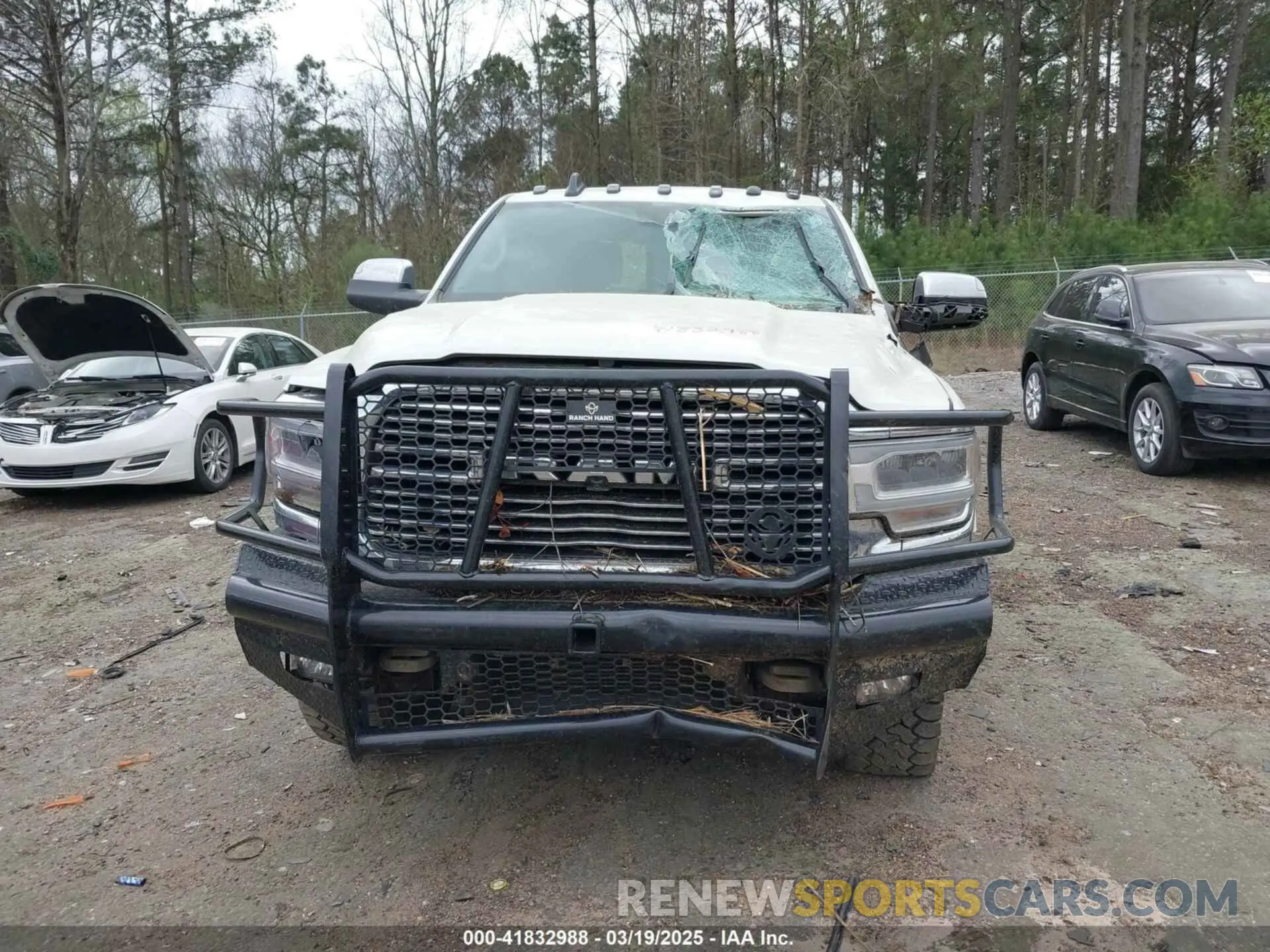 12 Photograph of a damaged car 3C6UR5FL3NG310109 RAM 2500 2022