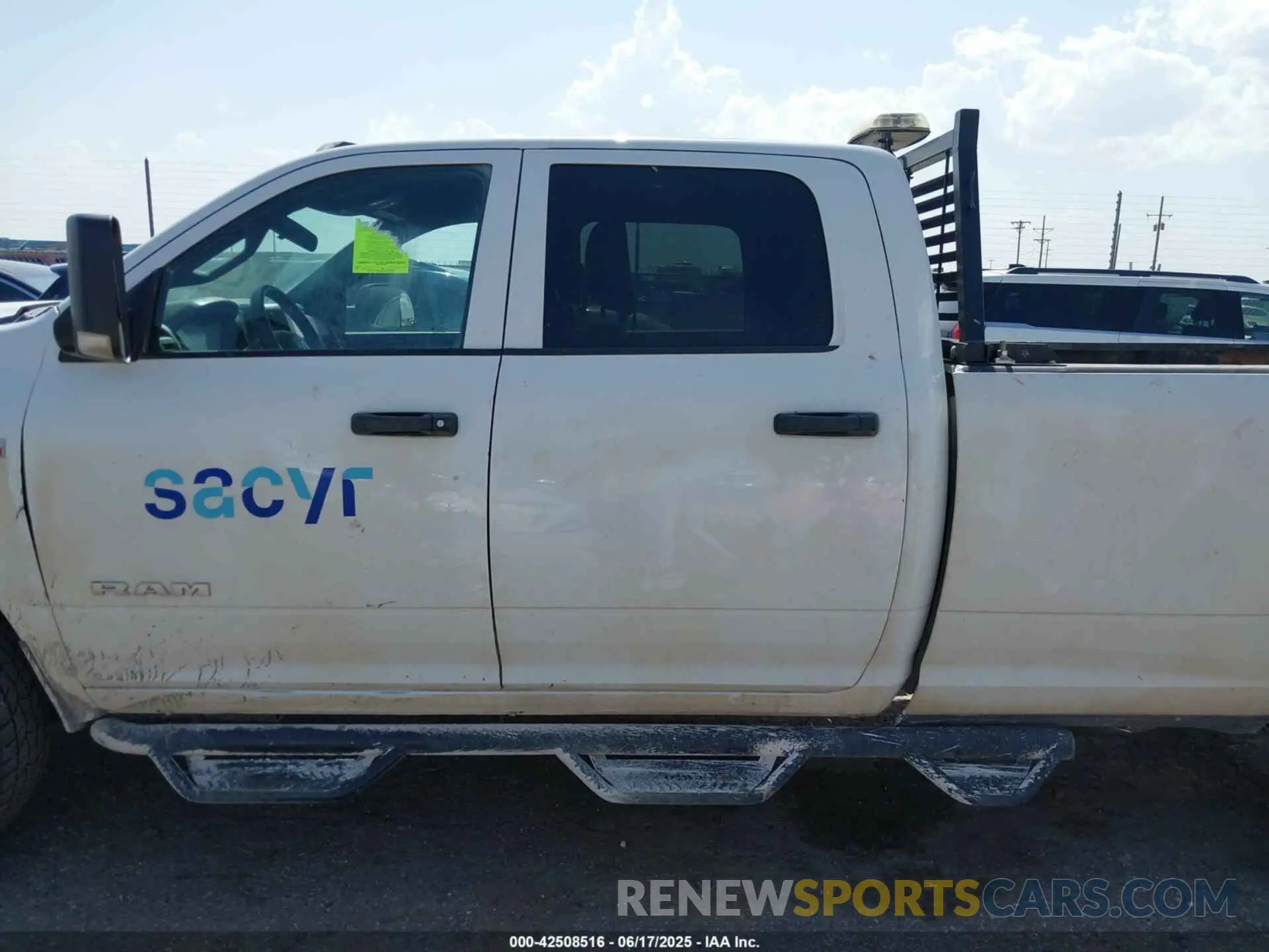 13 Photograph of a damaged car 3C6UR5HJXNG117791 RAM 2500 2022