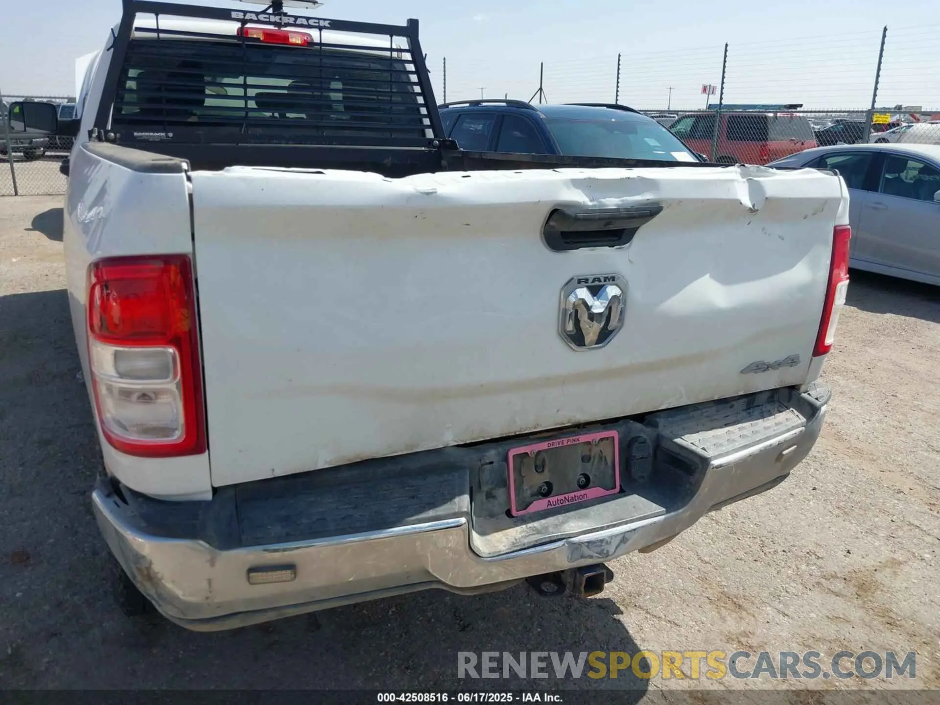 6 Photograph of a damaged car 3C6UR5HJXNG117791 RAM 2500 2022