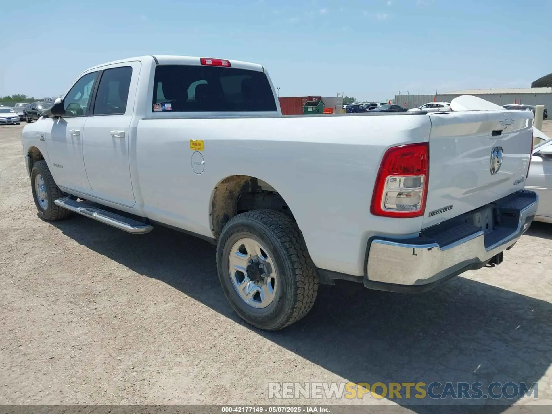 3 Photograph of a damaged car 3C6UR5JL1NG104343 RAM 2500 2022