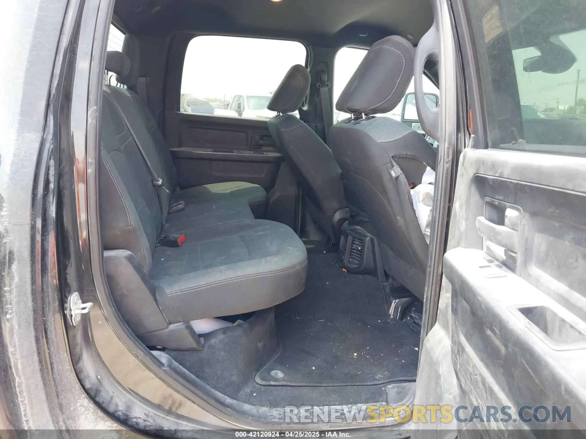8 Photograph of a damaged car 3C6UR5CJ2PG532744 RAM 2500 2023