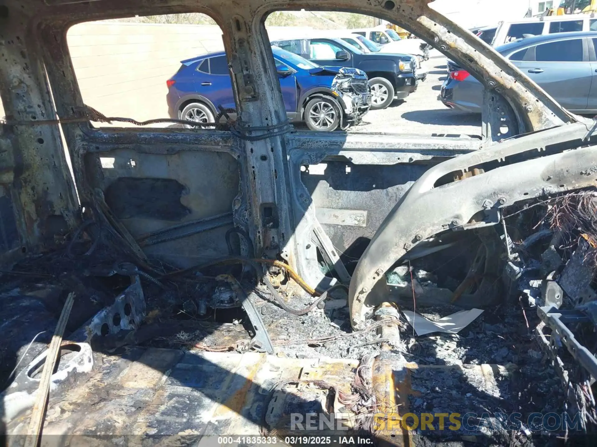 5 Photograph of a damaged car 3C6UR5DL5PG514867 RAM 2500 2023