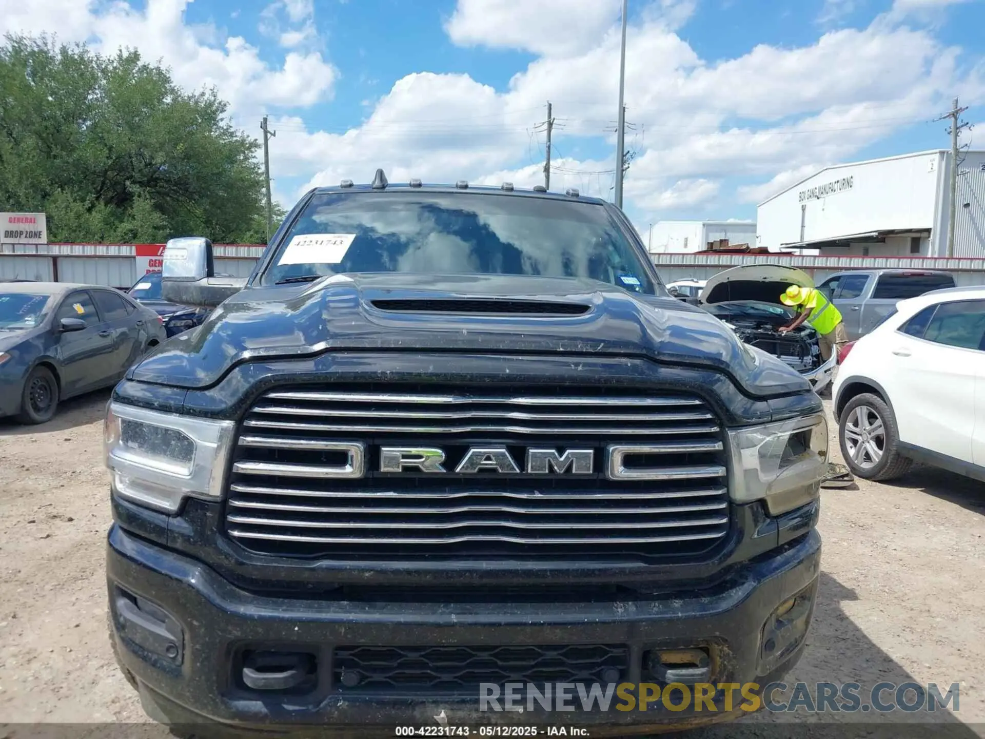 13 Фотография поврежденного автомобиля 3C6UR5FL2PG567670 RAM 2500 2023