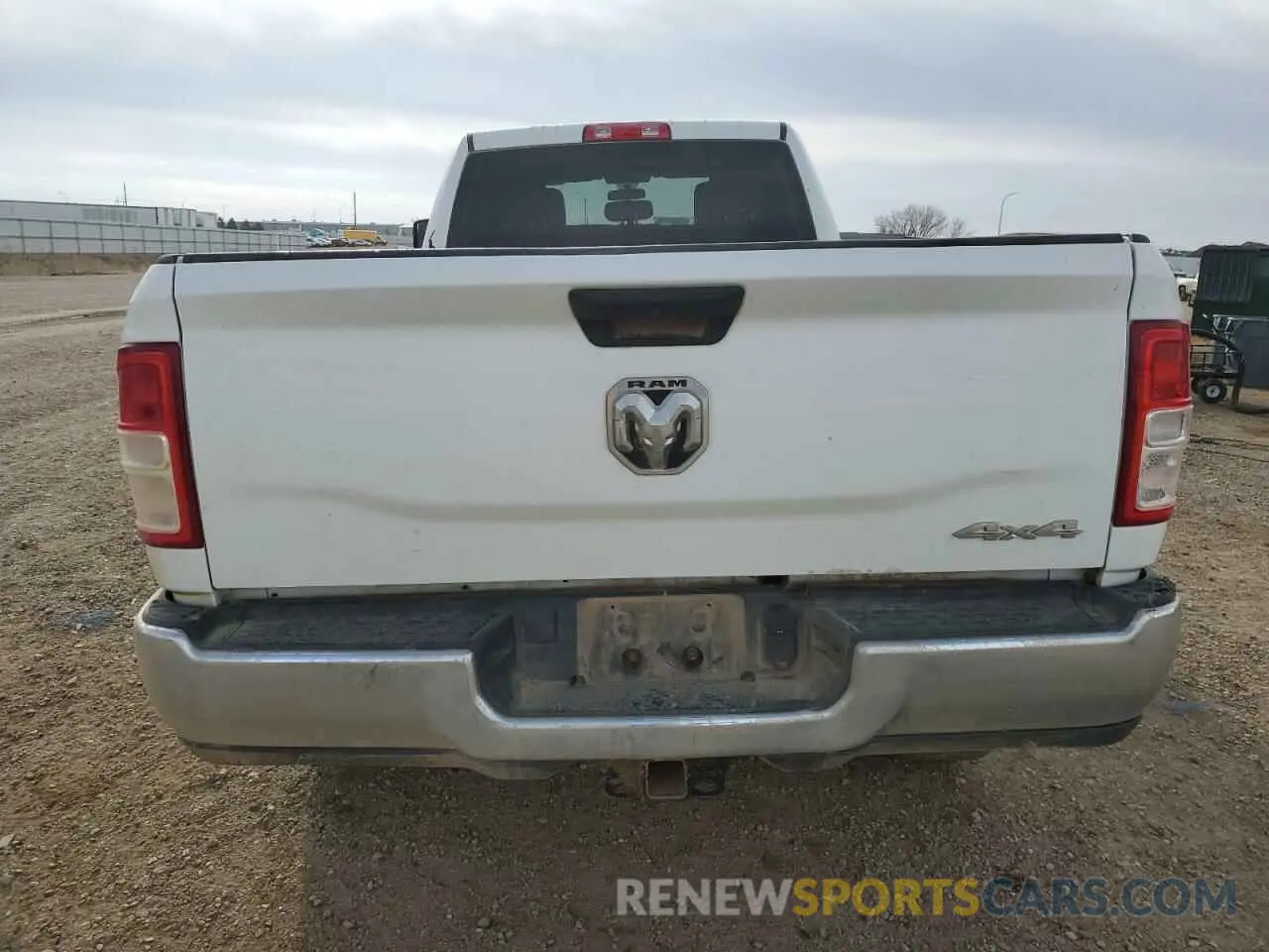 6 Photograph of a damaged car 3C6UR5HJ6PG500730 RAM 2500 2023