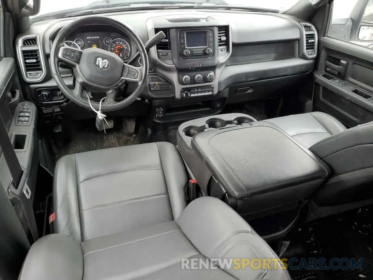 8 Фотография поврежденного автомобиля 3C6UR5CL2RG194296 RAM 2500 2024