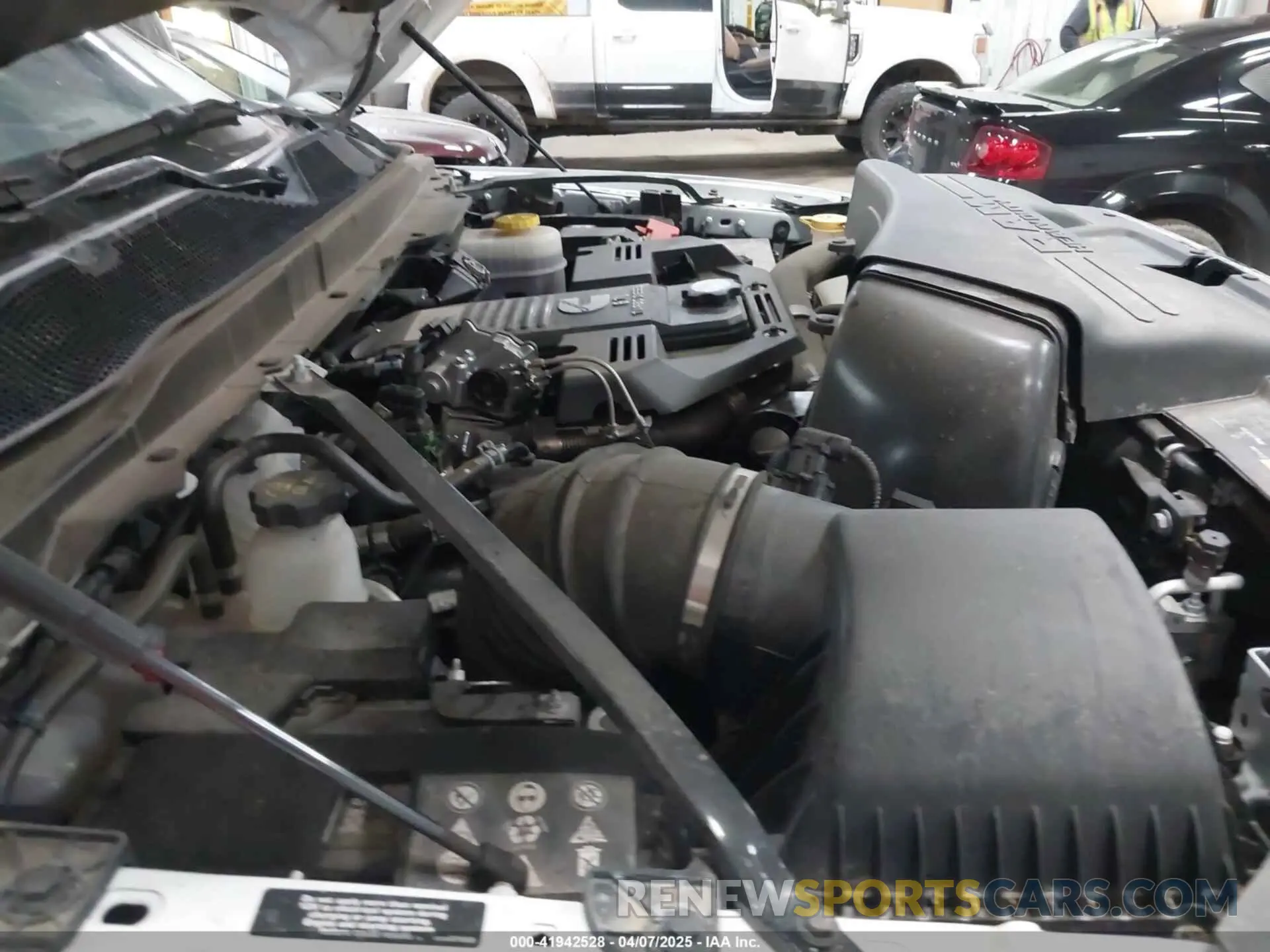 18 Фотография поврежденного автомобиля 3C6UR5CL3RG102516 RAM 2500 2024