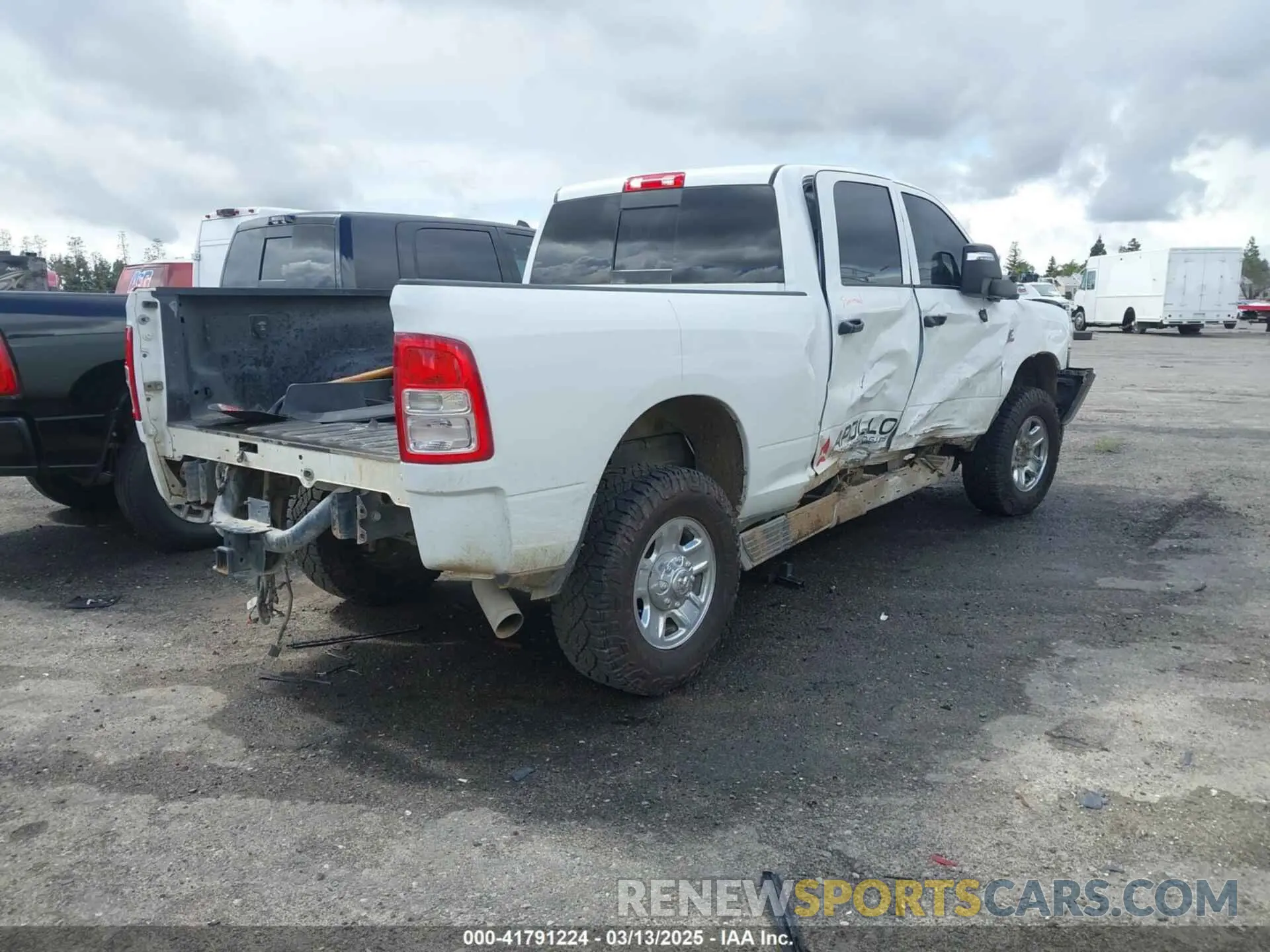 4 Фотография поврежденного автомобиля 3C6UR5CL3RG226527 RAM 2500 2024