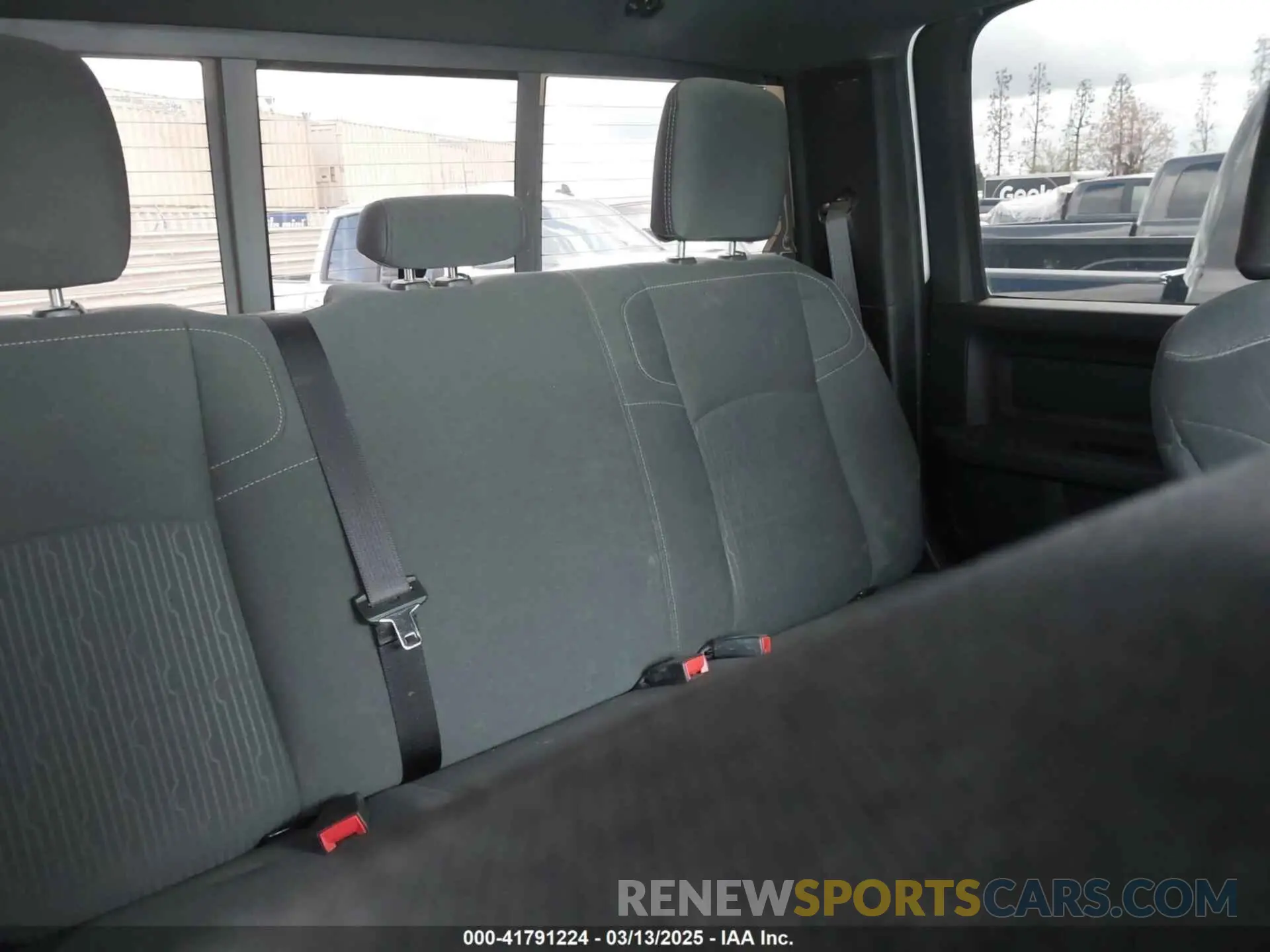 8 Фотография поврежденного автомобиля 3C6UR5CL3RG226527 RAM 2500 2024