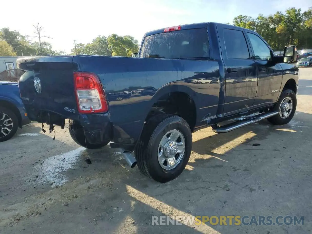 3 Фотография поврежденного автомобиля 3C6UR5DJ4RG341988 RAM 2500 2024