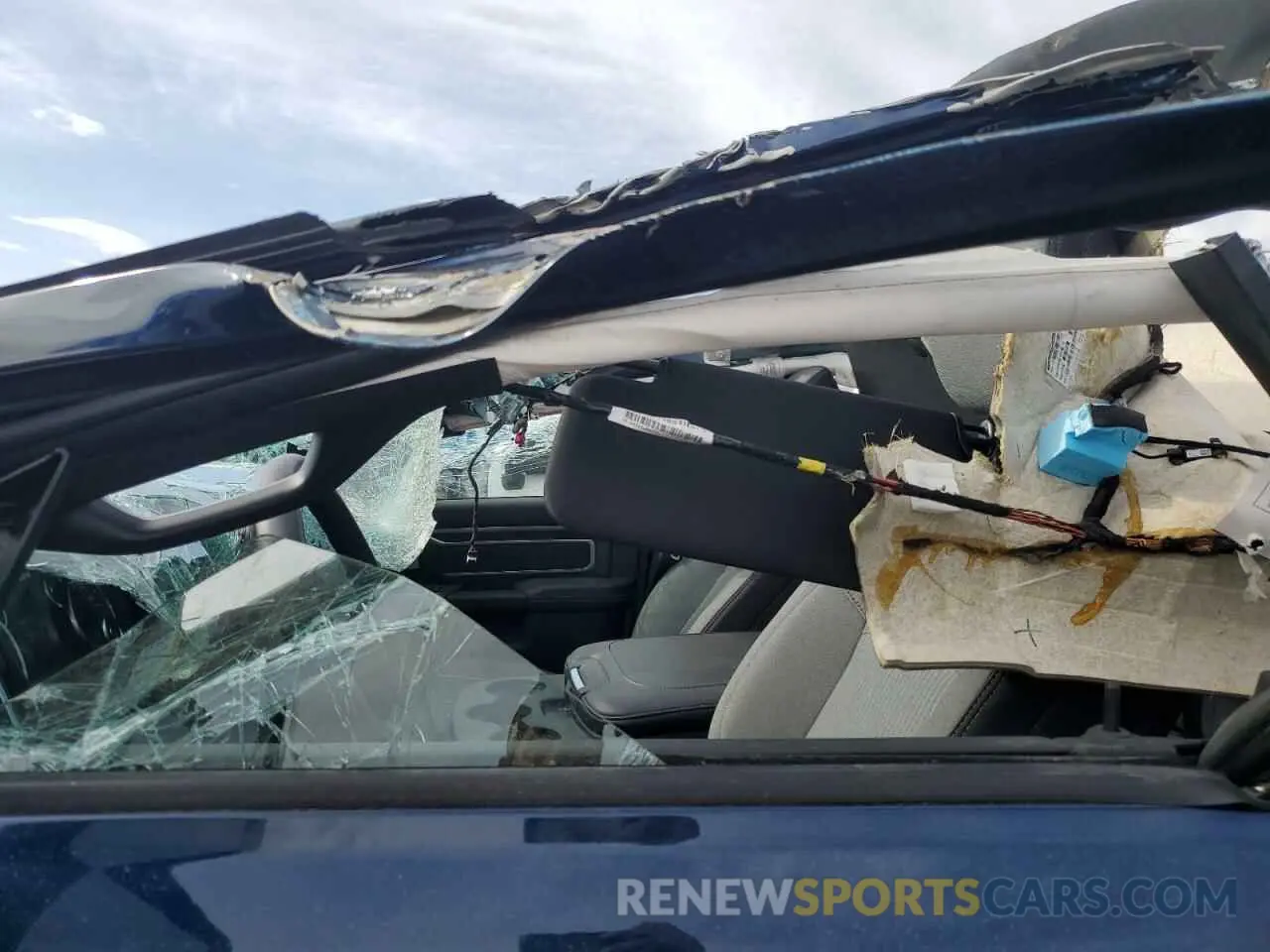 7 Photograph of a damaged car 3C6UR5DJXRG322927 RAM 2500 2024