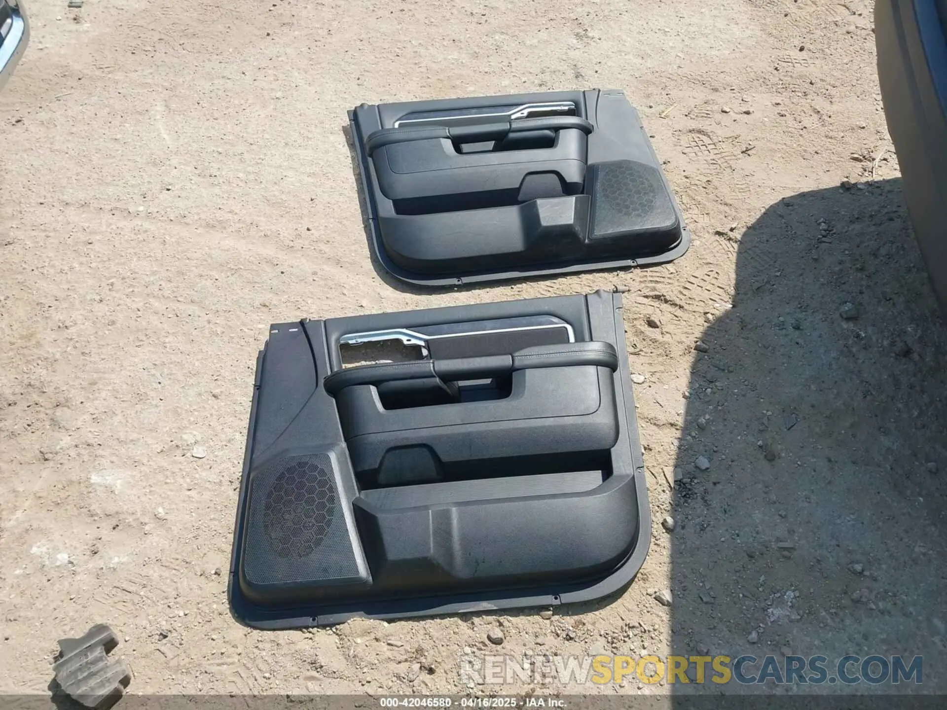 12 Фотография поврежденного автомобиля 3C6UR5DL0RG296257 RAM 2500 2024