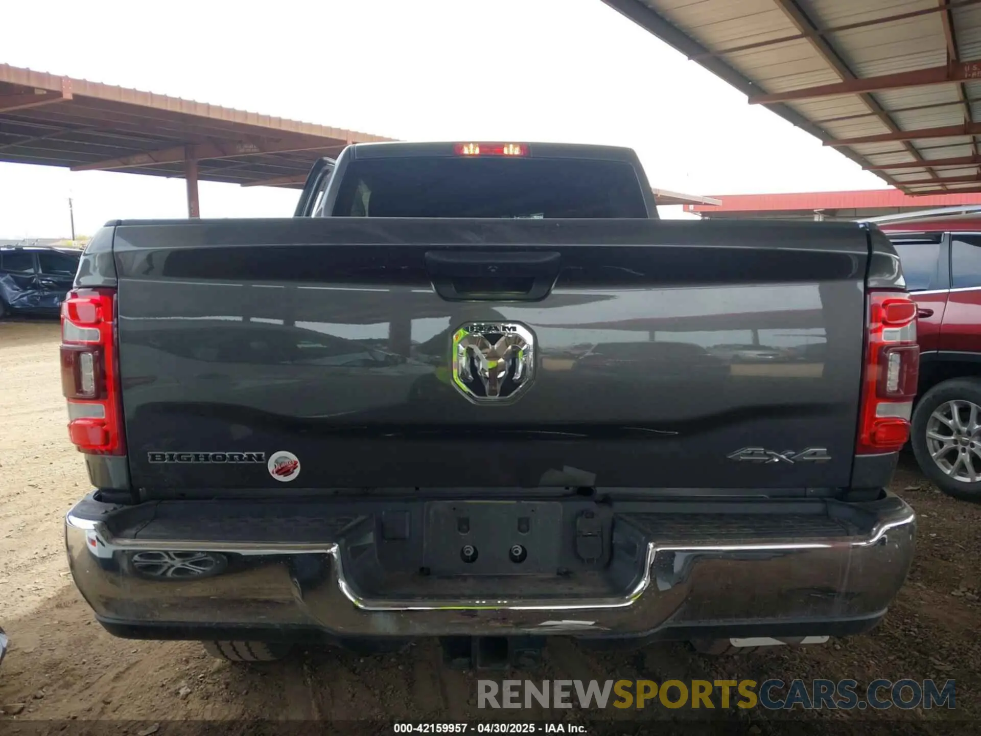 15 Photograph of a damaged car 3C6UR5DL1RG105526 RAM 2500 2024