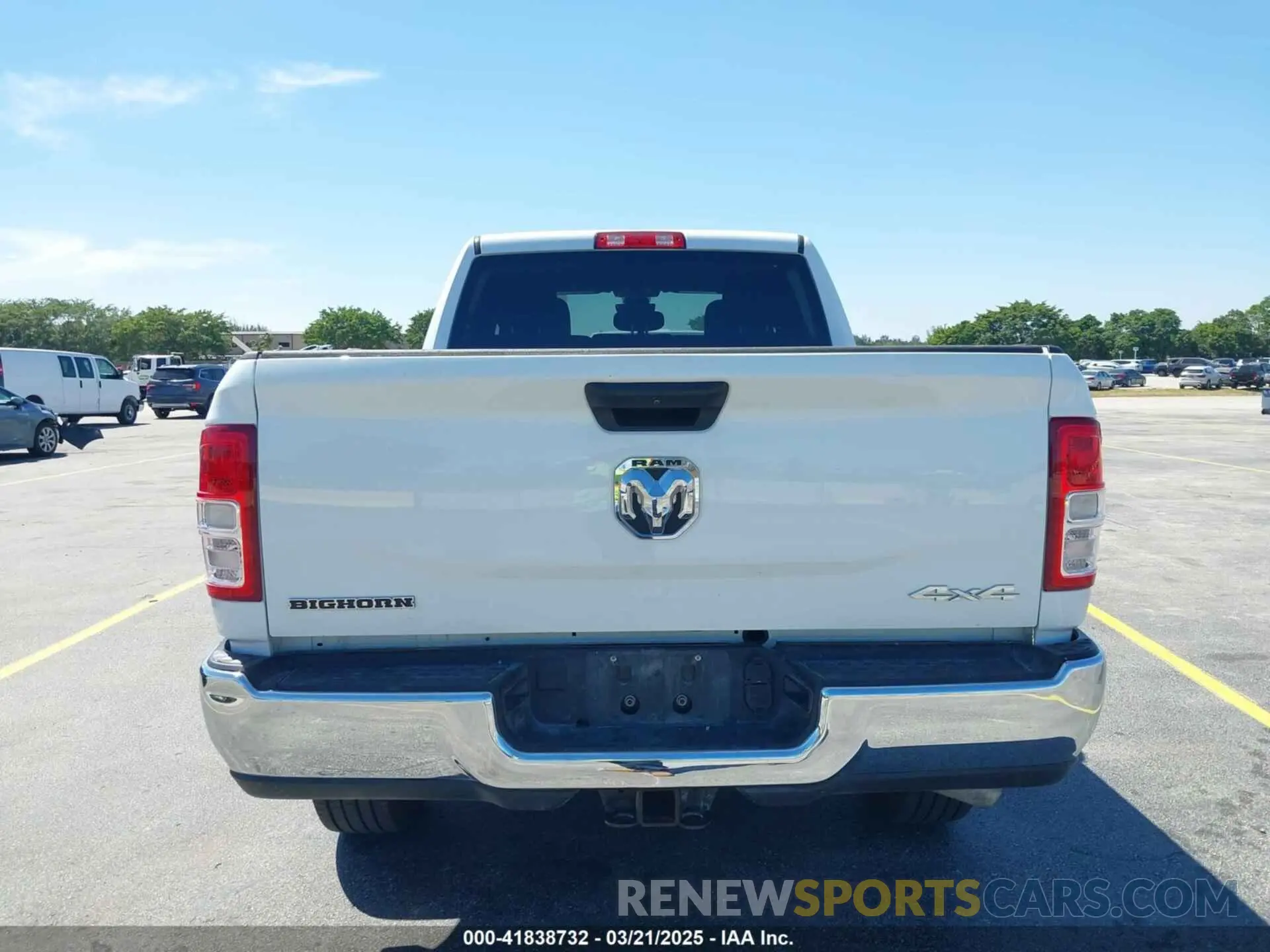 16 Photograph of a damaged car 3C6UR5DL6RG338222 RAM 2500 2024