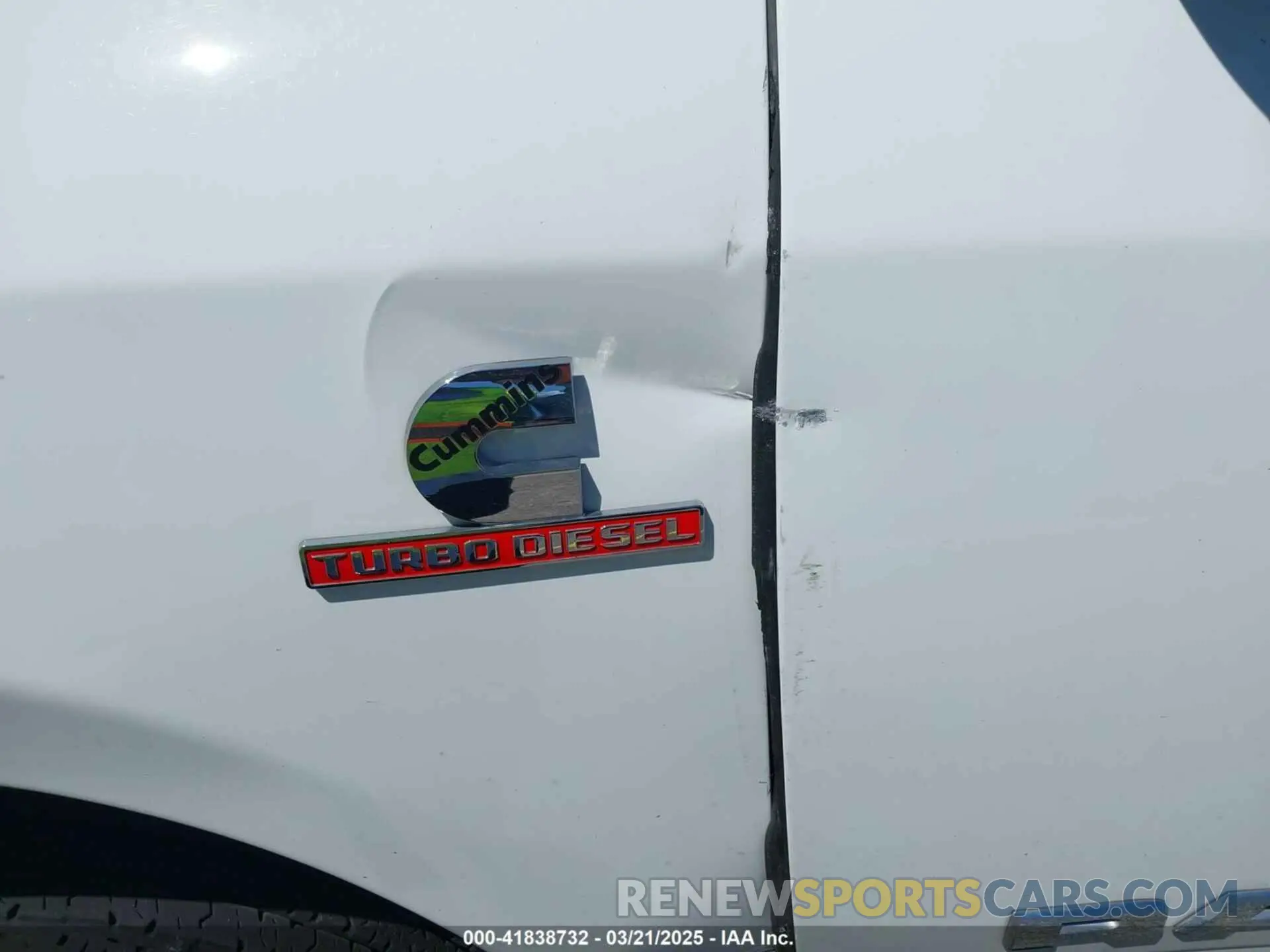 17 Photograph of a damaged car 3C6UR5DL6RG338222 RAM 2500 2024