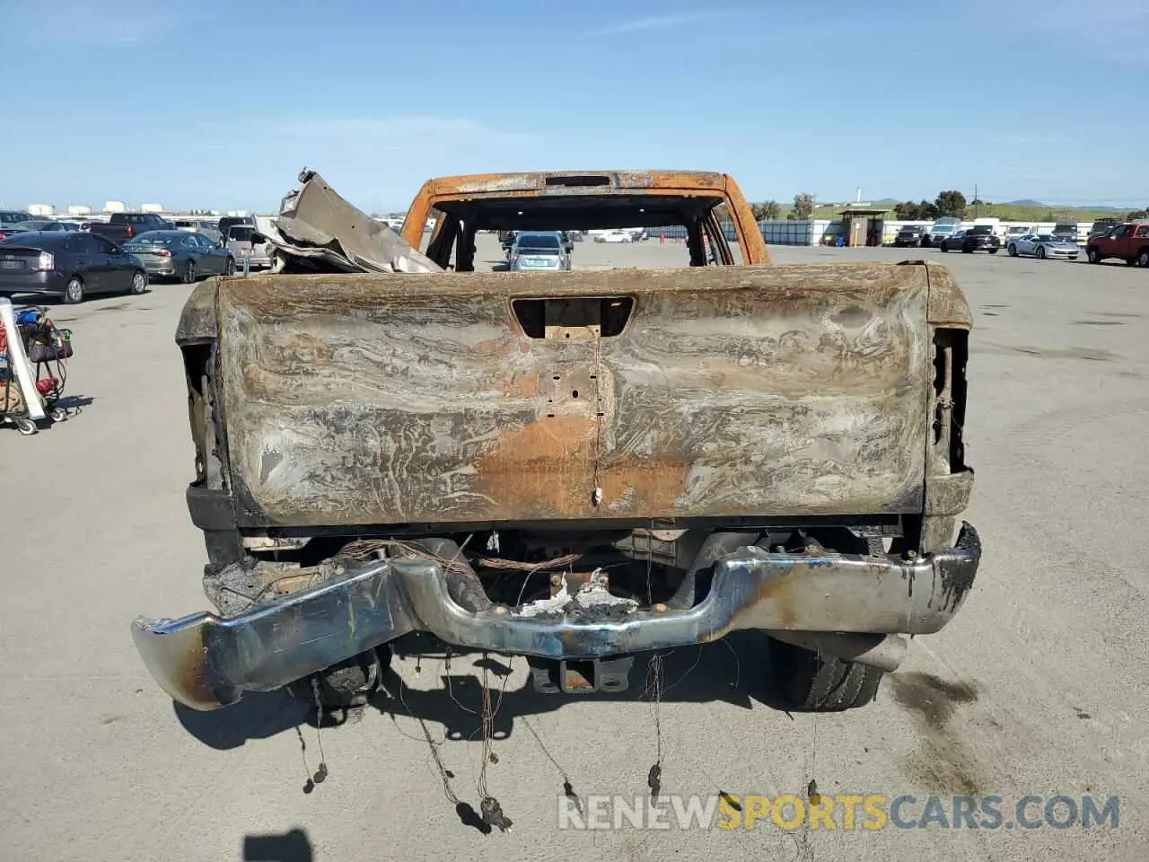 6 Photograph of a damaged car 3C6UR5DLXRG176742 RAM 2500 2024