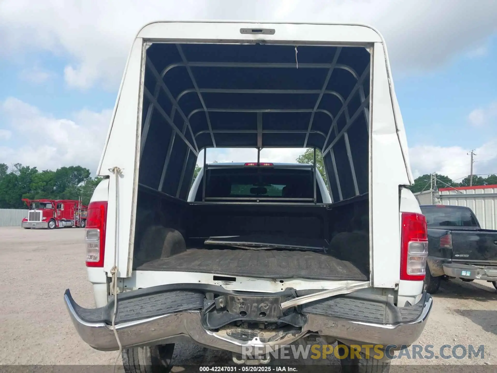 16 Photograph of a damaged car 3C6UR5HJ2RG234917 RAM 2500 2024