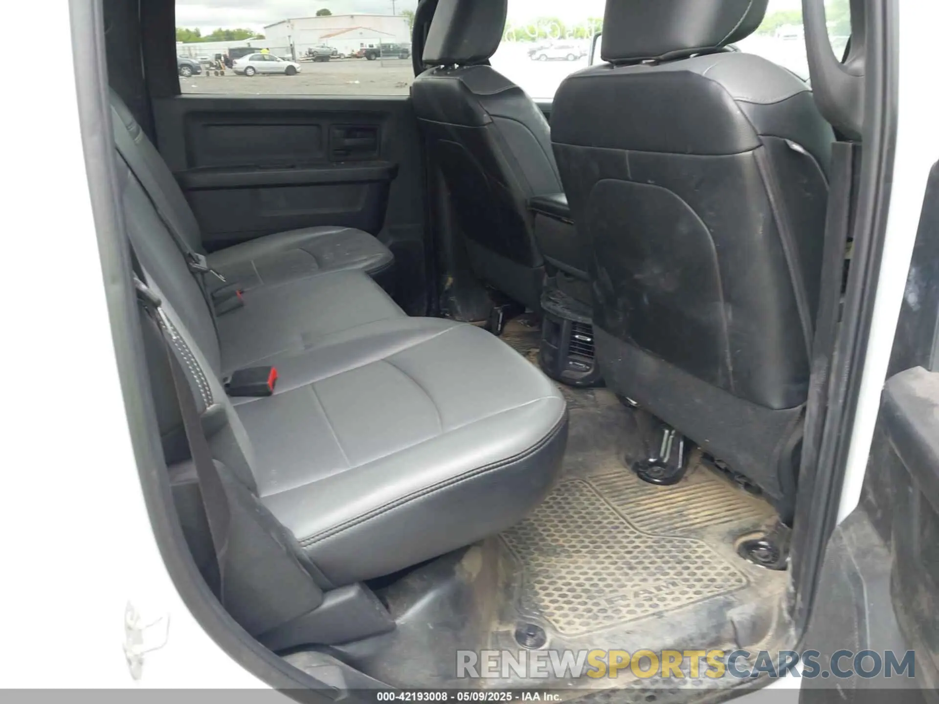 8 Фотография поврежденного автомобиля 3C6UR5HJXRG161540 RAM 2500 2024