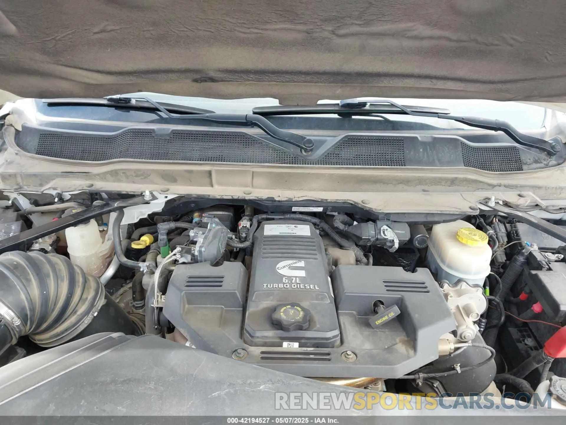 10 Photograph of a damaged car 3C63R3GL8KG695015 RAM 3500 2019