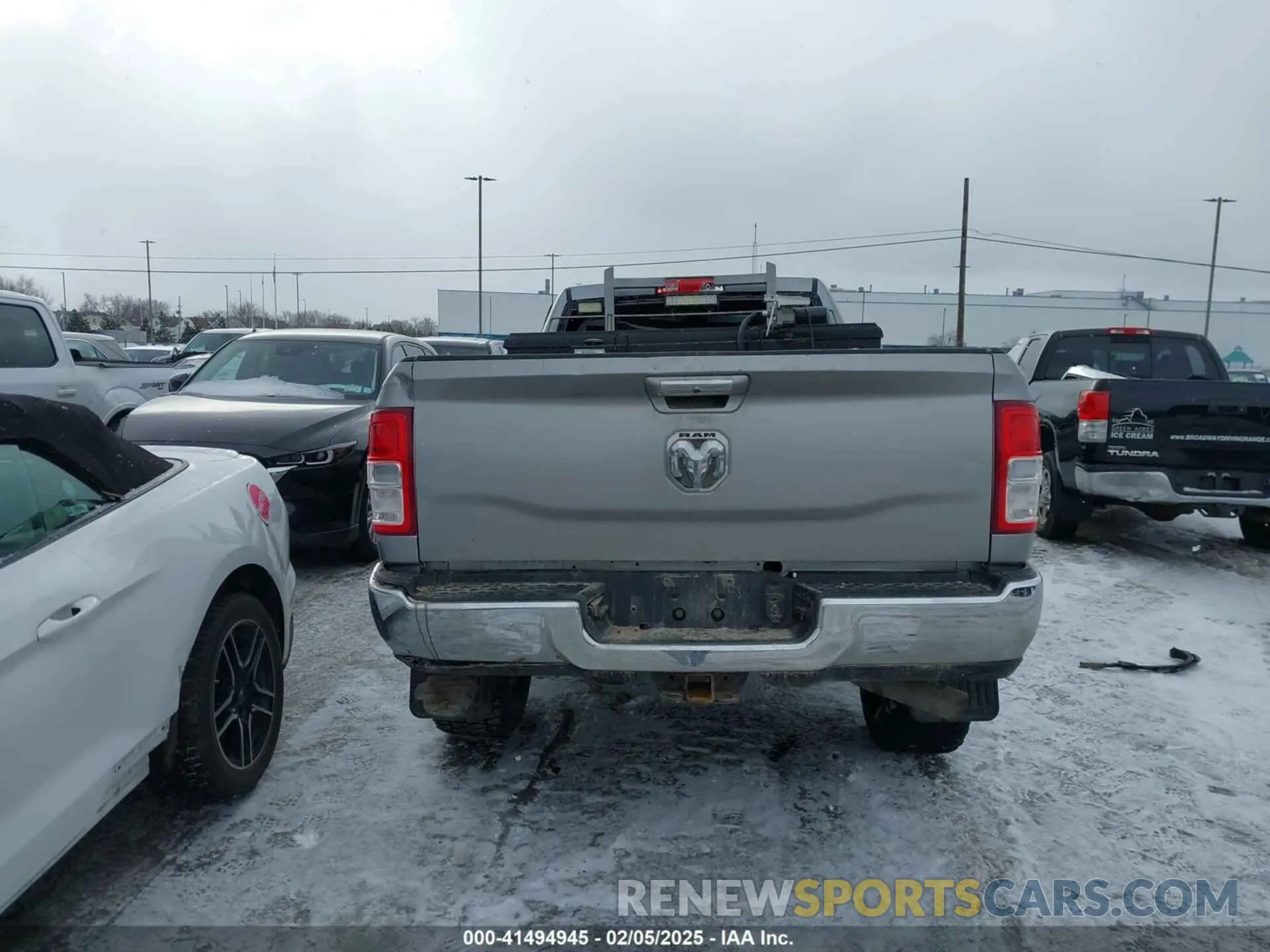 15 Photograph of a damaged car 3C63R3HL8KG610236 RAM 3500 2019