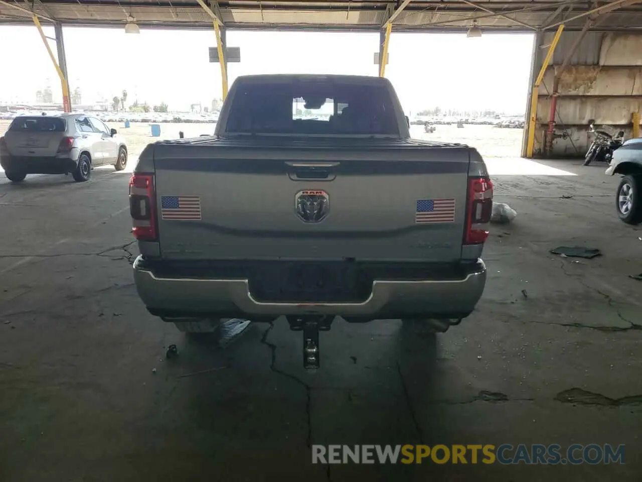 6 Фотография поврежденного автомобиля 3C63R3PJ3KG573645 RAM 3500 2019