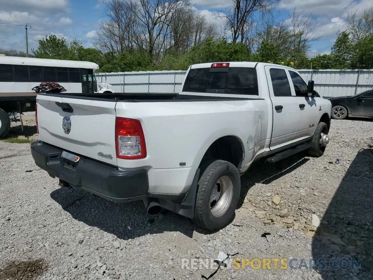 3 Photograph of a damaged car 3C63RRGL3KG542643 RAM 3500 2019