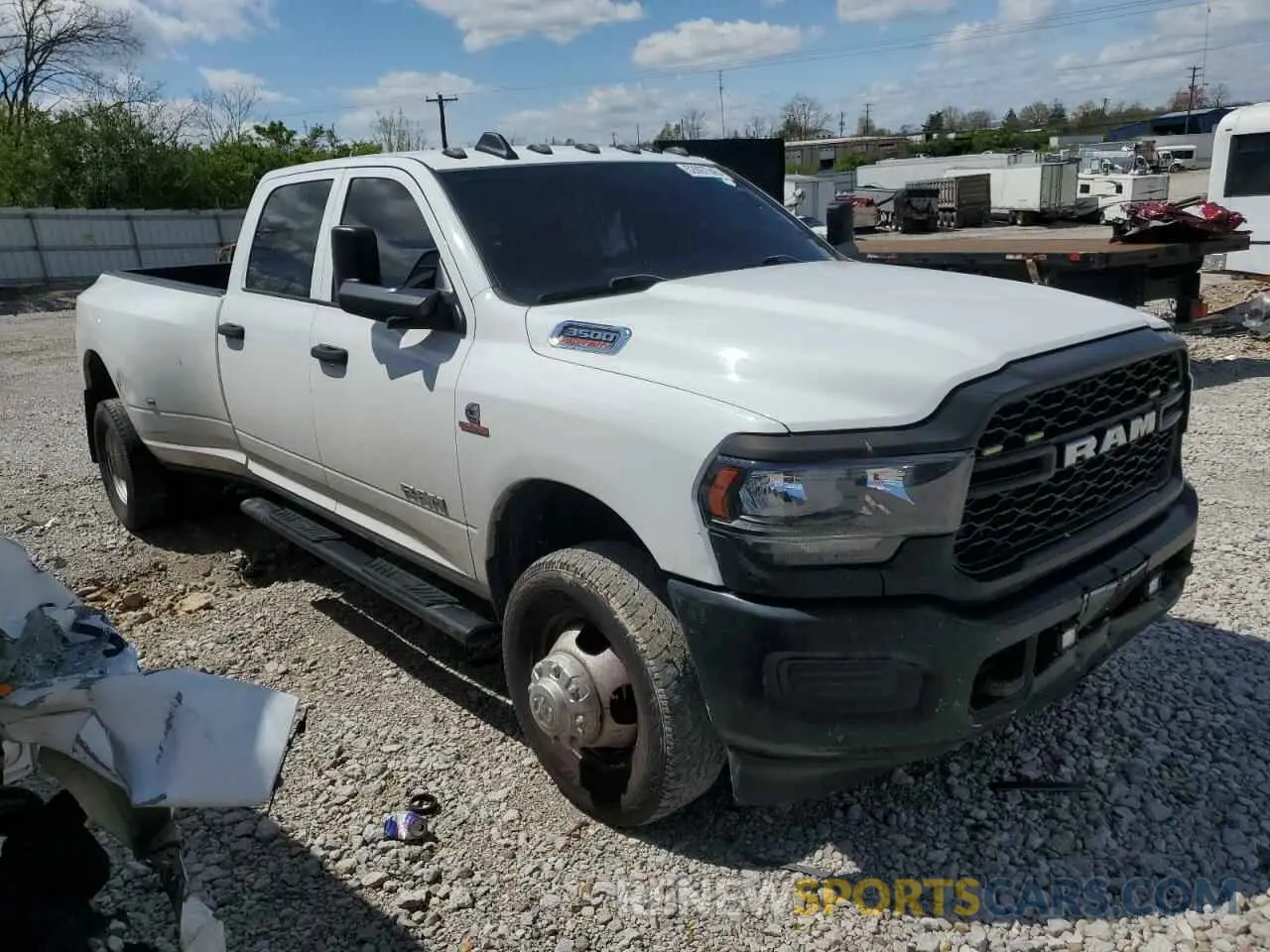 4 Photograph of a damaged car 3C63RRGL3KG542643 RAM 3500 2019