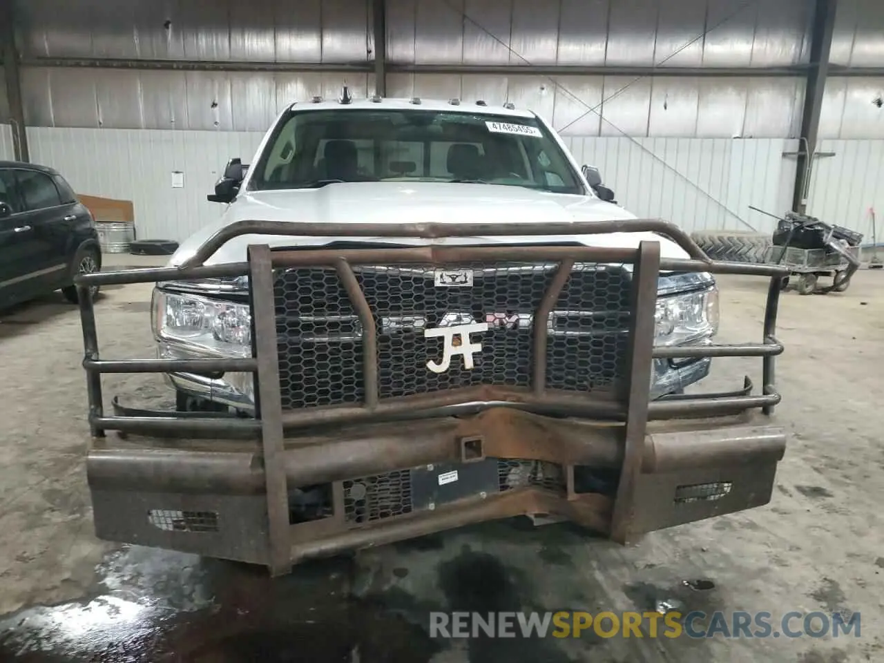 5 Photograph of a damaged car 3C63RRGL4KG645912 RAM 3500 2019