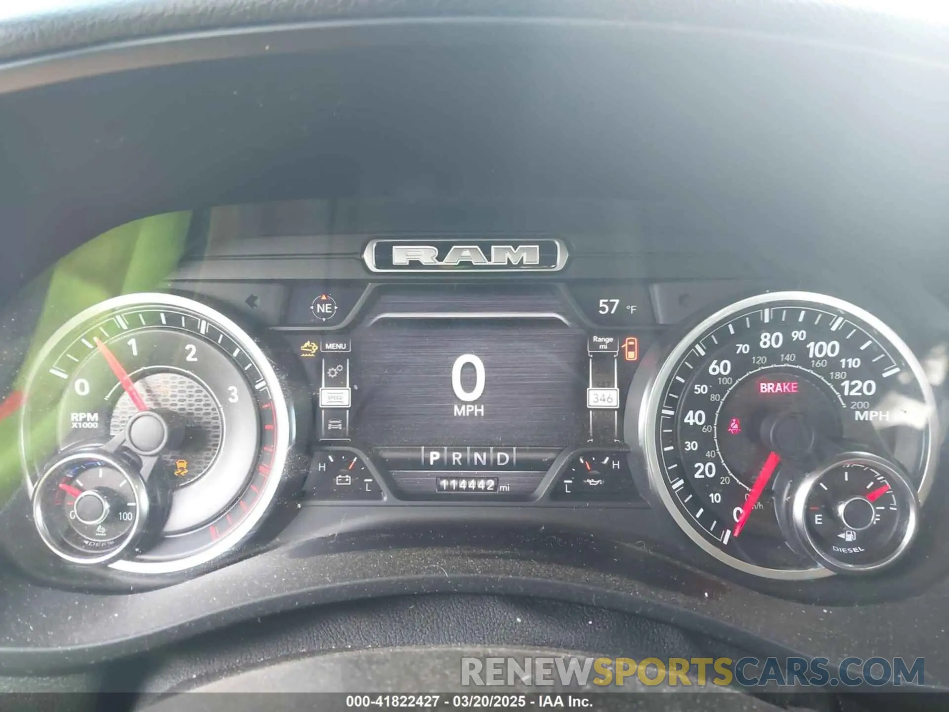 5 Photograph of a damaged car 3C63RRHL6KG555689 RAM 3500 2019