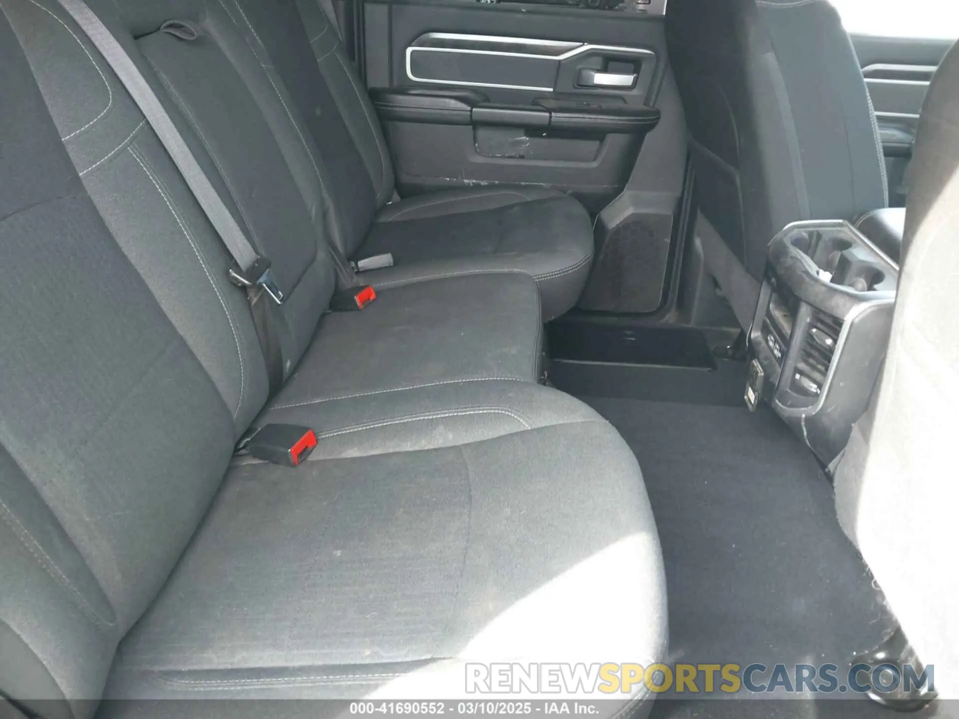 8 Фотография поврежденного автомобиля 3C63R3HL1LG279078 RAM 3500 2020