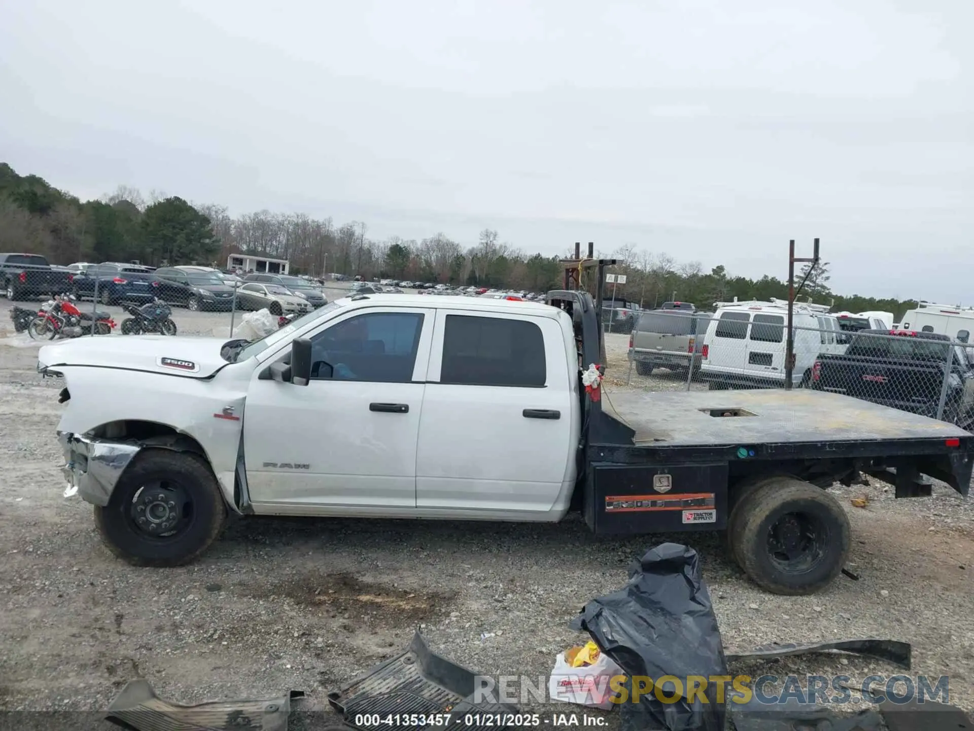 14 Фотография поврежденного автомобиля 3C63RRGL4LG114369 RAM 3500 2020