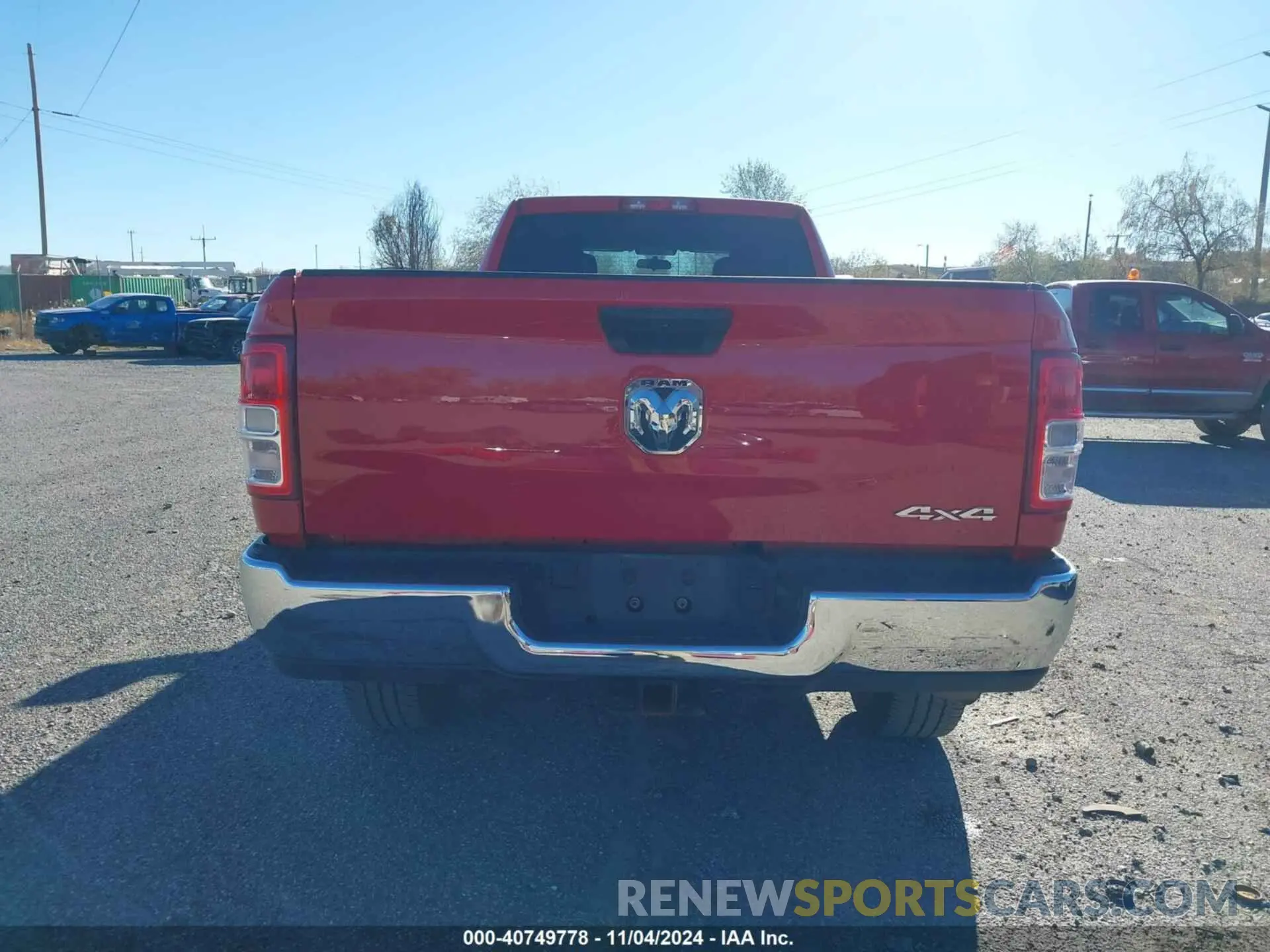 19 Photograph of a damaged car 3C63R3GLXMG686965 RAM 3500 2021