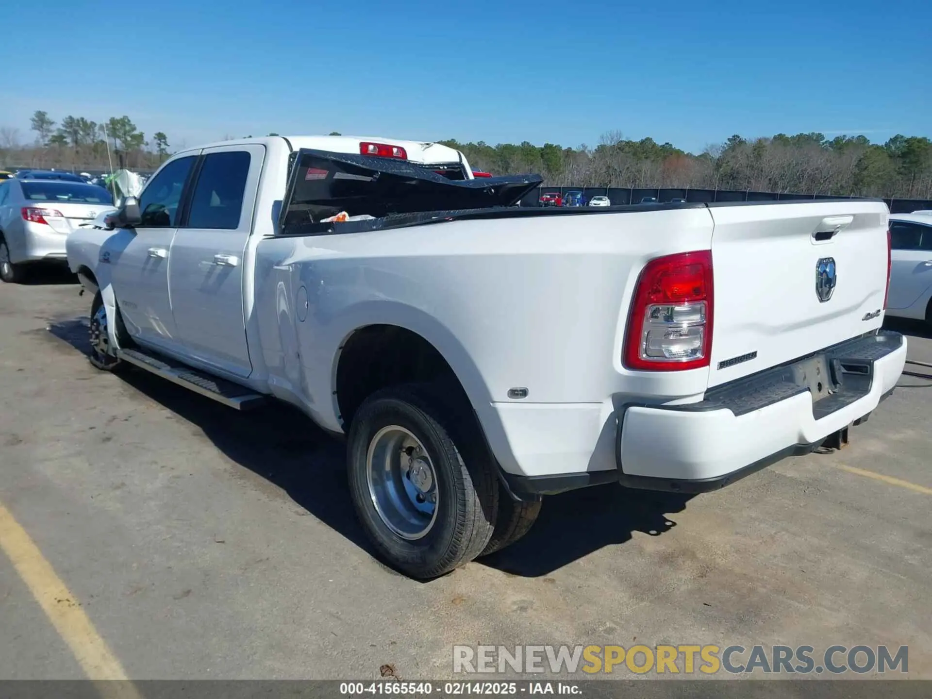 3 Photograph of a damaged car 3C63RRHL3MG642629 RAM 3500 2021