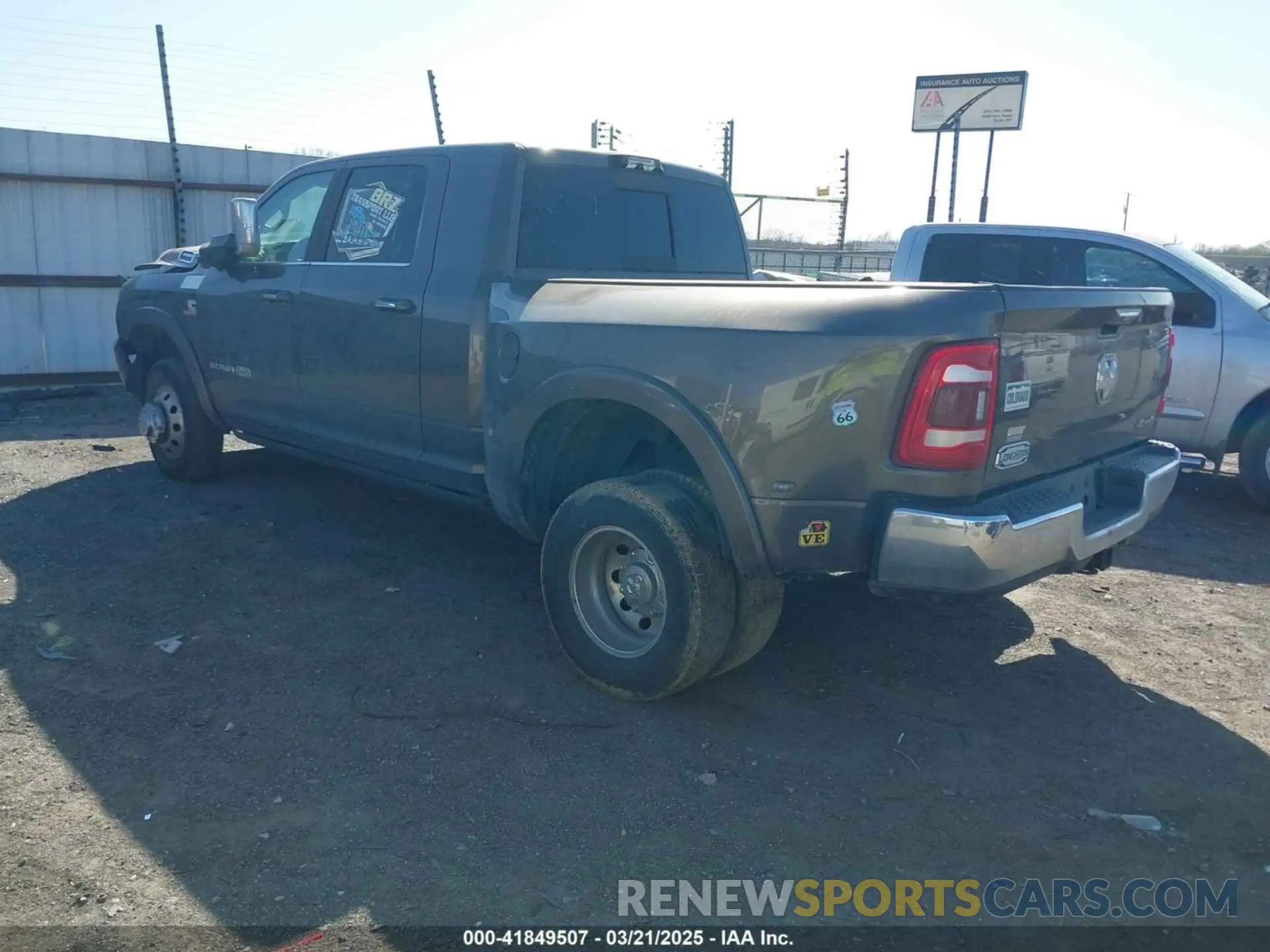 3 Фотография поврежденного автомобиля 3C63RRNL6MG602842 RAM 3500 2021