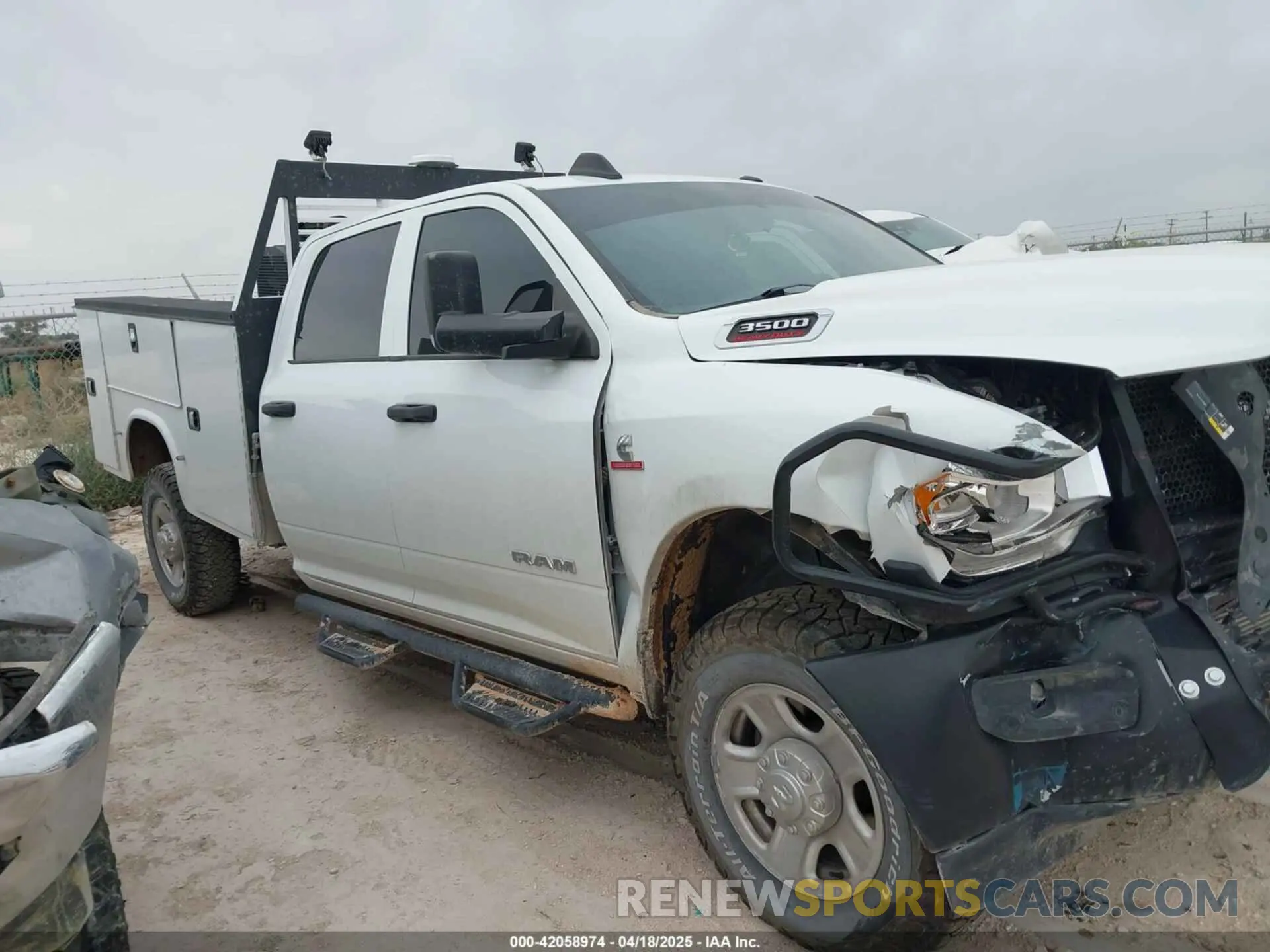 13 Фотография поврежденного автомобиля 3C63R3GL2NG234431 RAM 3500 2022