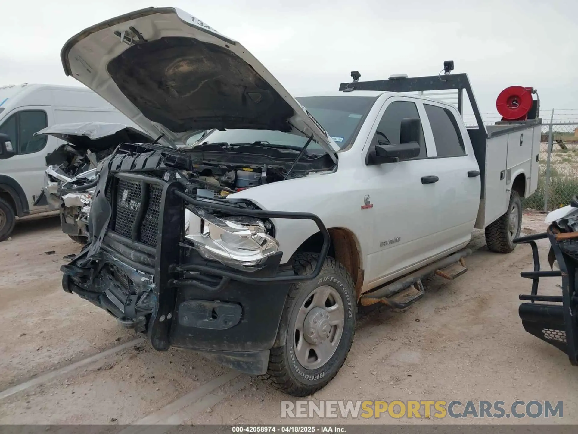 2 Фотография поврежденного автомобиля 3C63R3GL2NG234431 RAM 3500 2022