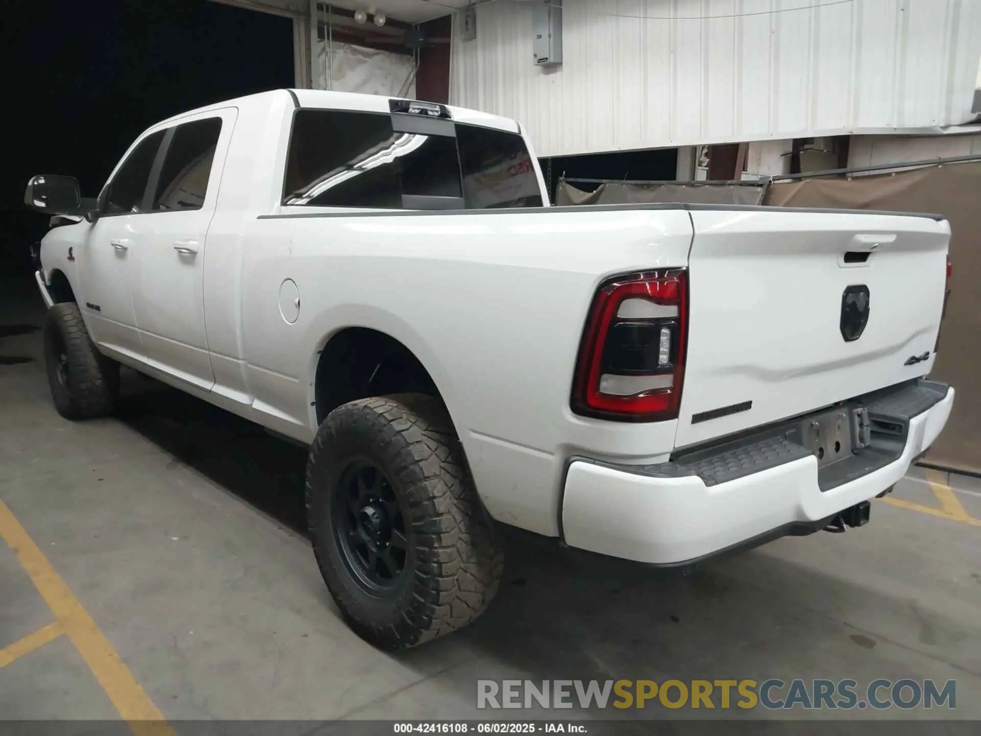 3 Photograph of a damaged car 3C63R3LL2NG188783 RAM 3500 2022