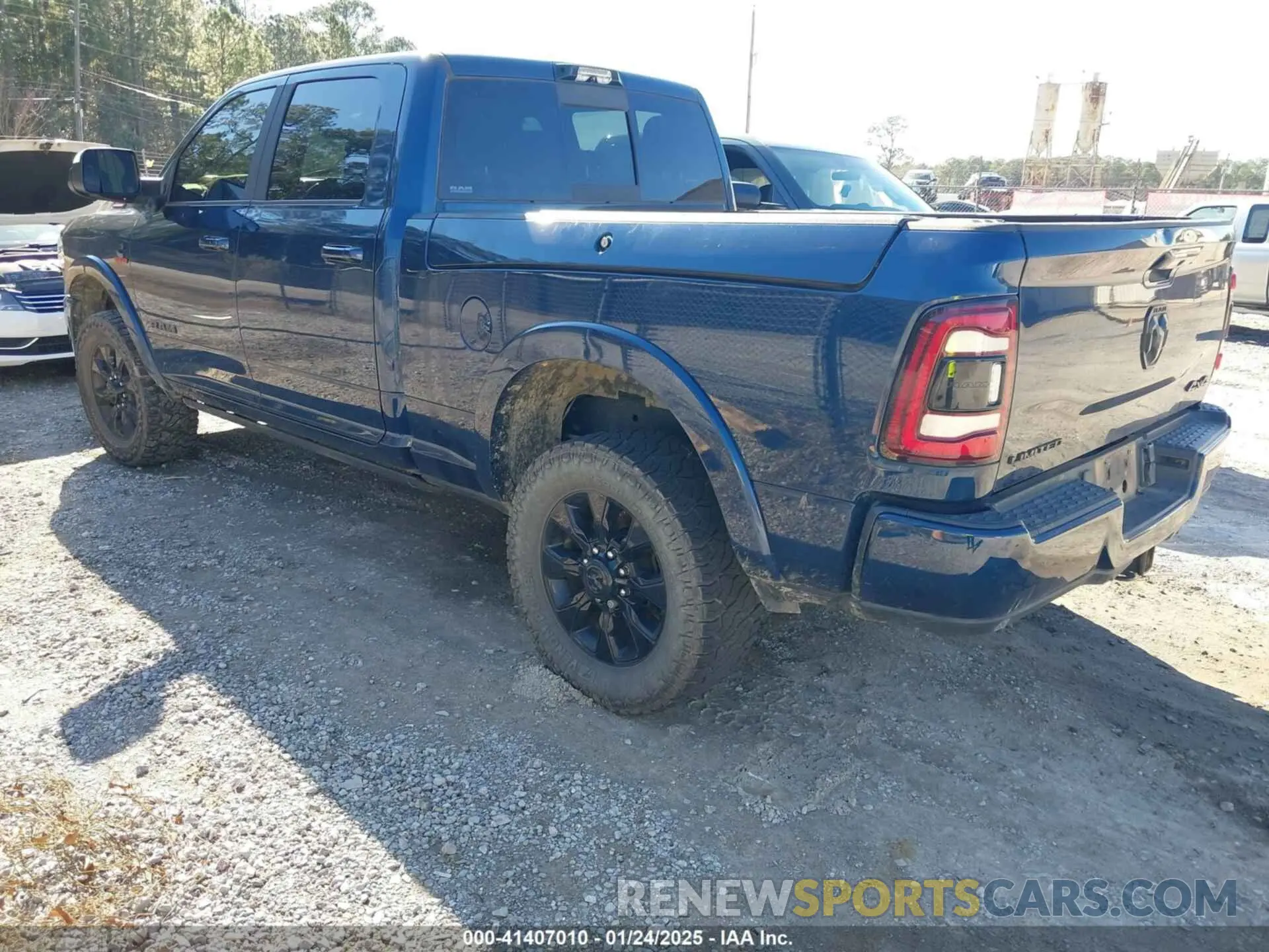 3 Photograph of a damaged car 3C63R3SL3NG318572 RAM 3500 2022